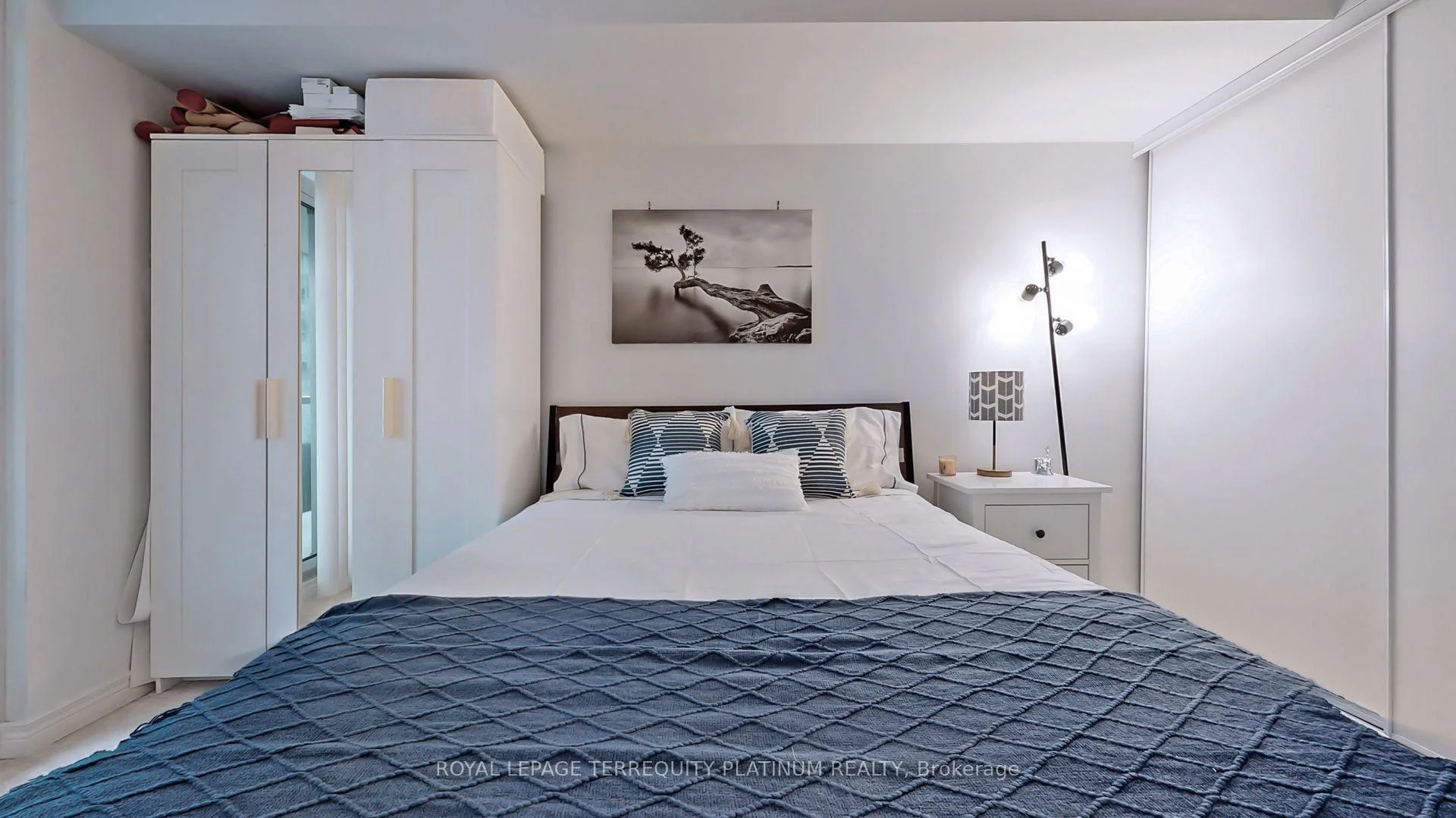Photo 19 of Unit 1907, 30 Grand Trunk Crescent, Toronto, Waterfront Communities — HOMEH