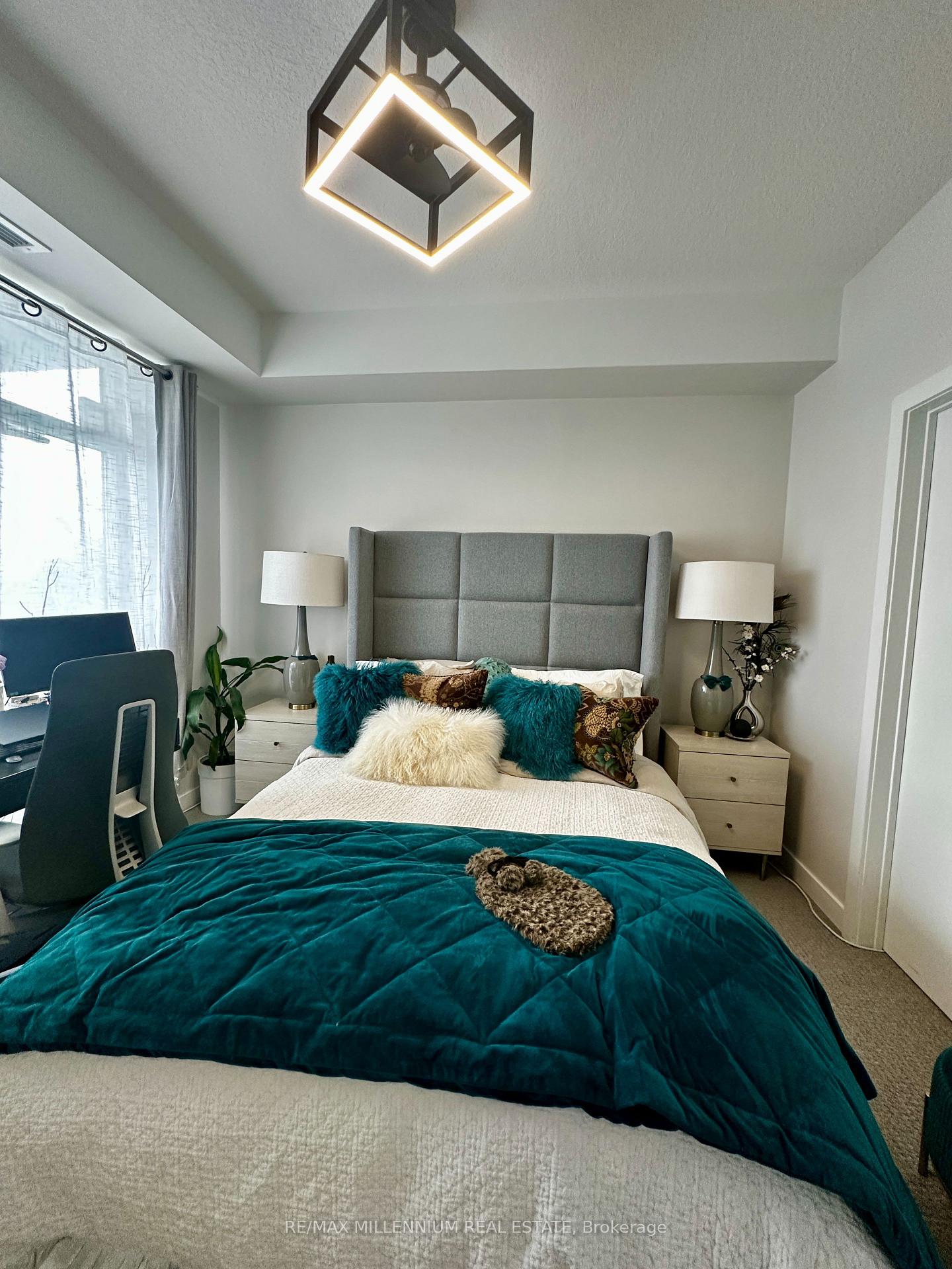 Photo 12 of Unit 403, 600 North Service Road, Hamilton, Stoney Creek — HOMEH