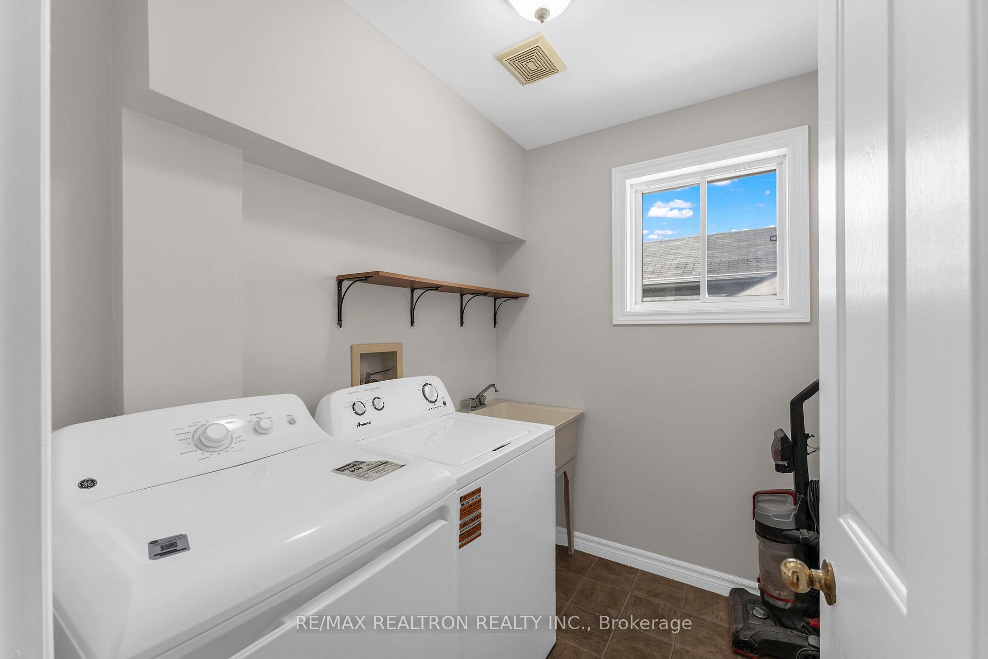 Photo 24 of 1422 Stoneridge Drive, Kingston, City SouthWest — HOMEH