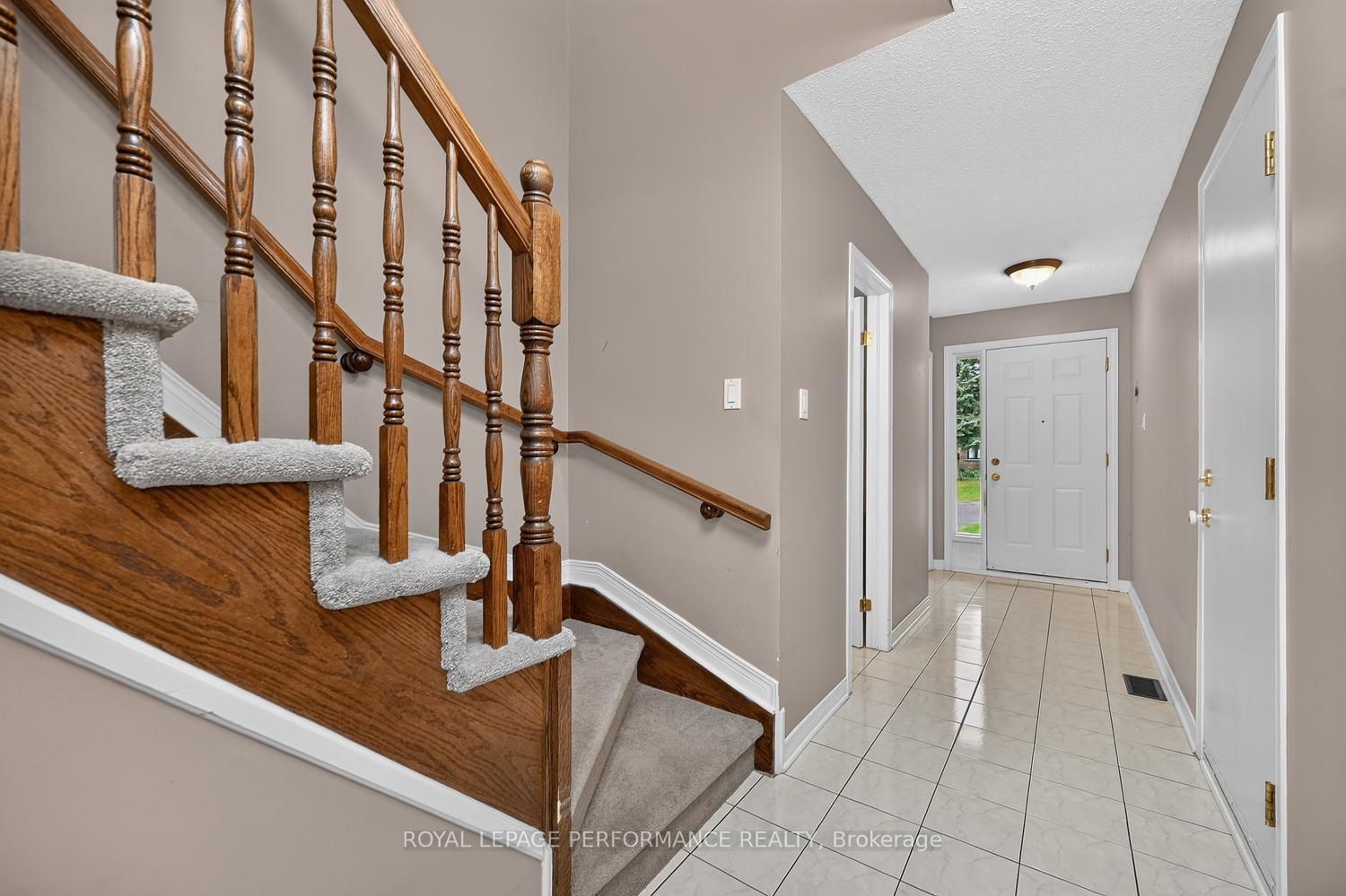 Photo 6 of 59 Grenadier Way, Ottawa, Barrhaven - Longfields — HOMEH