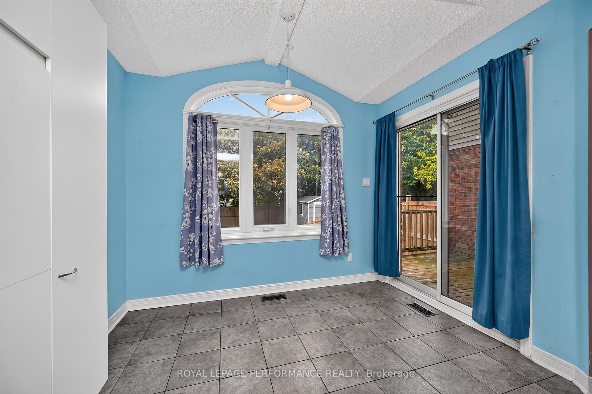 Photo 20 of 59 Grenadier Way, Ottawa, Barrhaven - Longfields — HOMEH