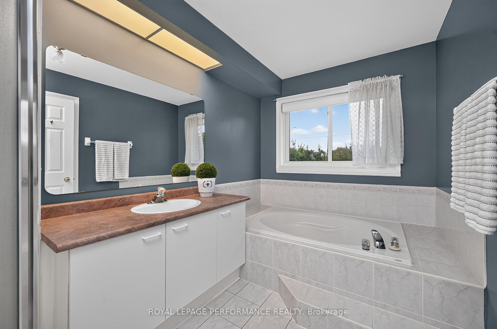 Photo 26 of 59 Grenadier Way, Ottawa, Barrhaven - Longfields — HOMEH