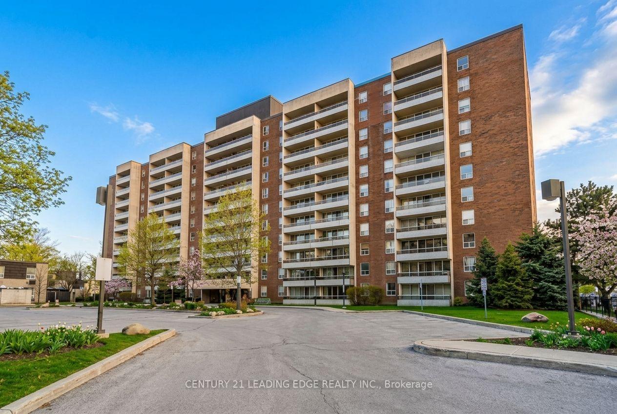 Photo of Unit 604, 25 Four Winds Drive