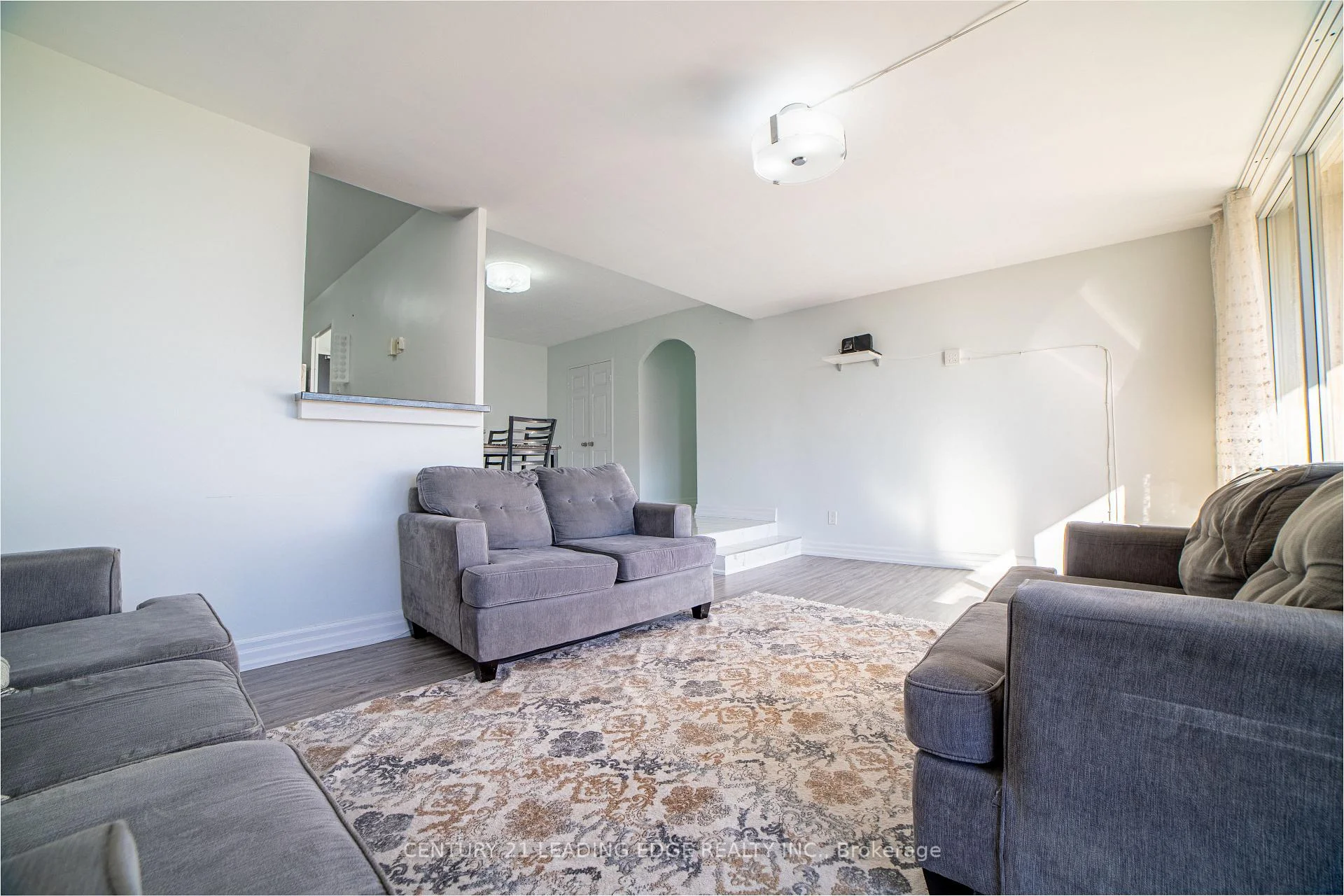 Photo 5 of Unit 604, 25 Four Winds Drive, North York, York University Heights — HOMEH