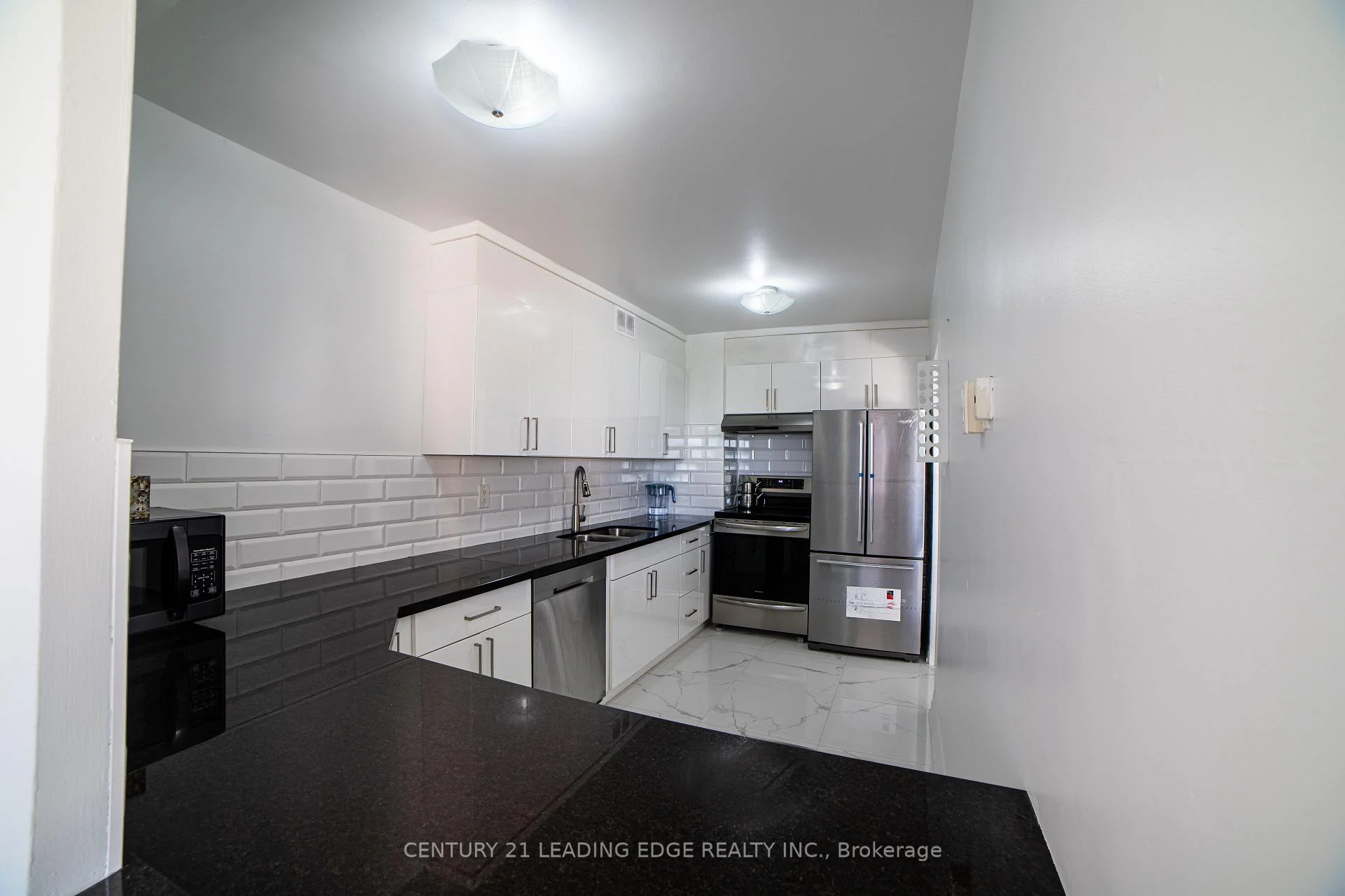 Photo 7 of Unit 604, 25 Four Winds Drive, North York, York University Heights — HOMEH