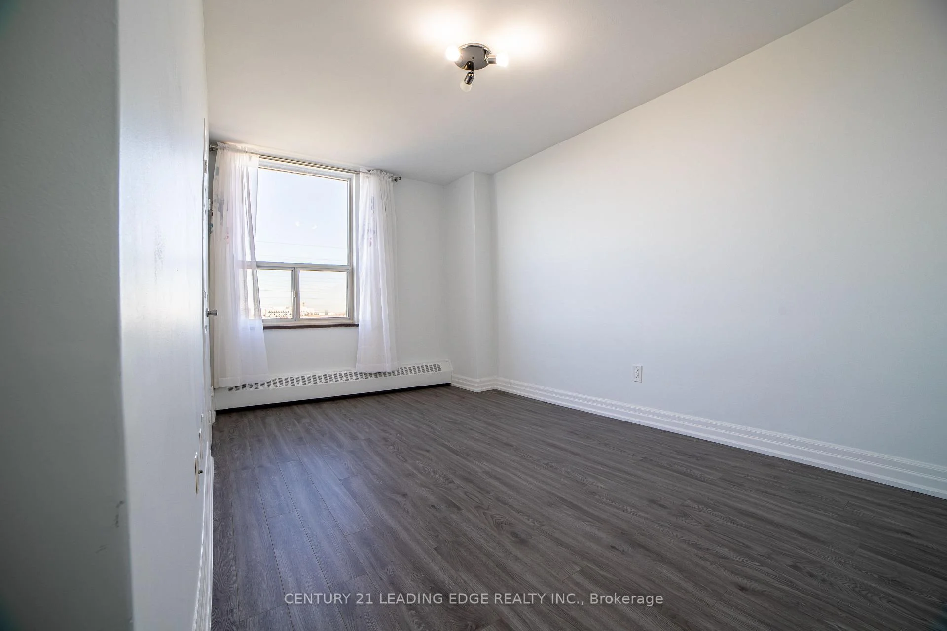 Photo 14 of Unit 604, 25 Four Winds Drive, North York, York University Heights — HOMEH