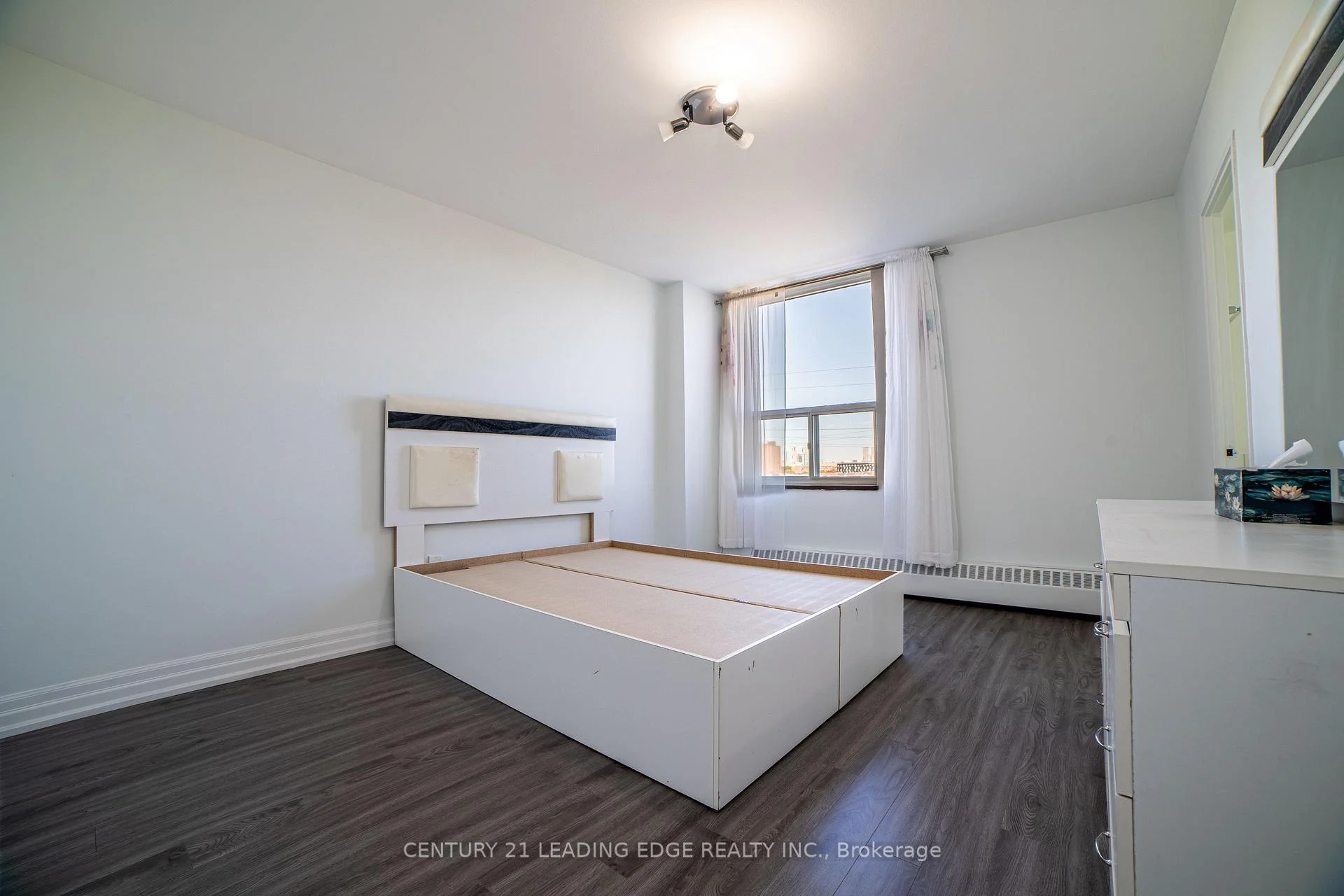 Photo 17 of Unit 604, 25 Four Winds Drive, North York, York University Heights — HOMEH