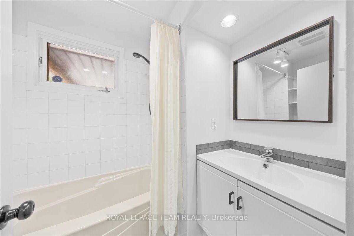 Photo 12 of 135 Upper Lorne Place, Ottawa, West Centre Town — HOMEH