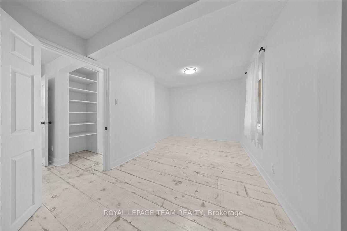 Photo 23 of 135 Upper Lorne Place, Ottawa, West Centre Town — HOMEH