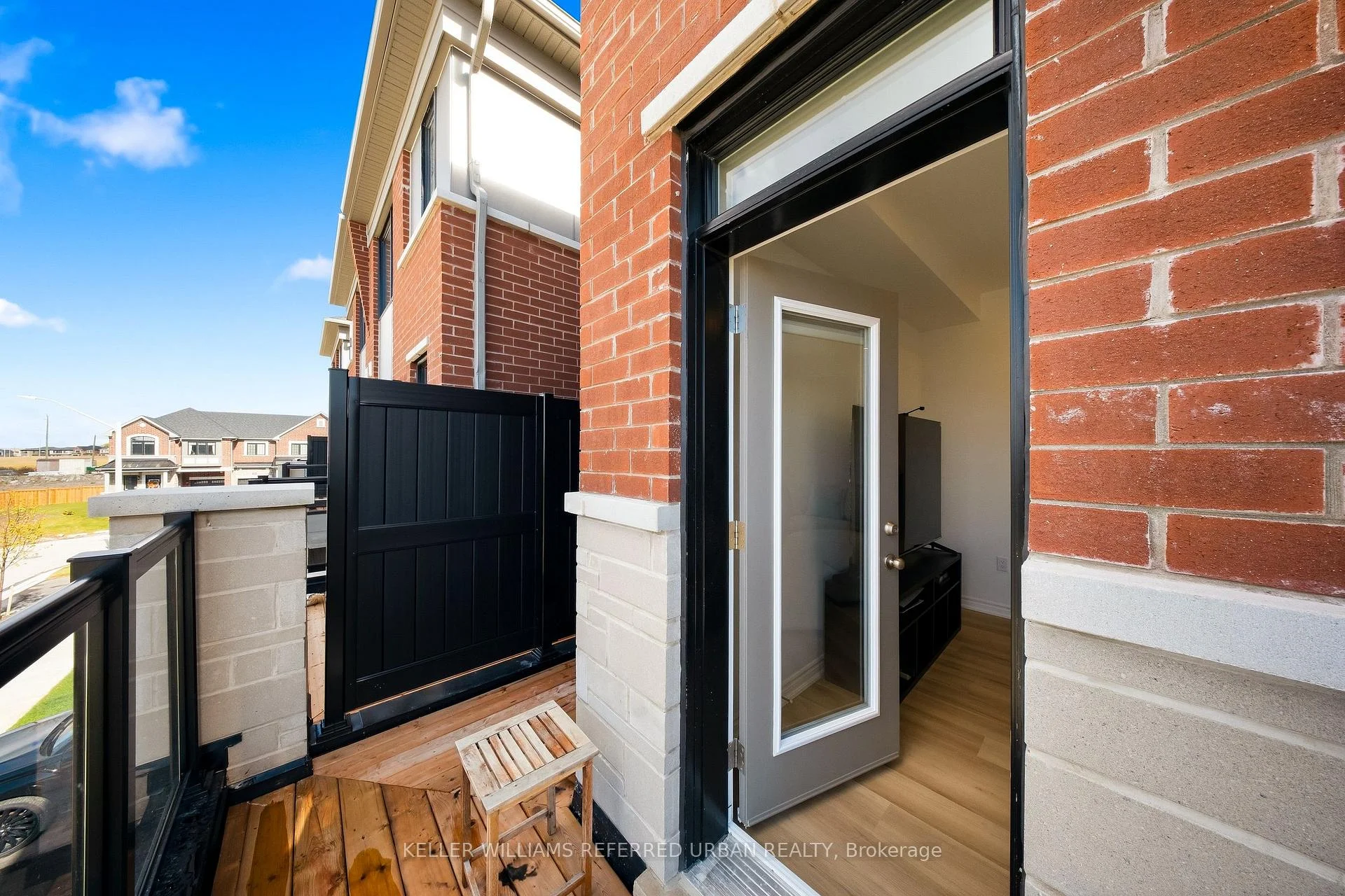Photo 36 of 61 Vinewood Crescent, Barrie, Rural Barrie Southeast — HOMEH