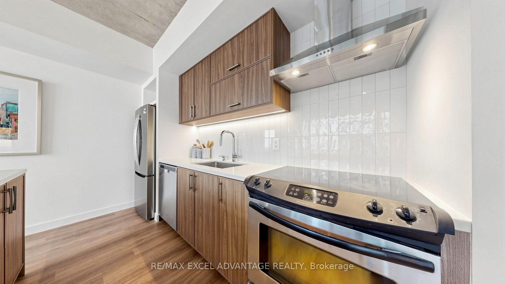 Photo 9 of Unit 829, 55 Stewart Street, Toronto, Waterfront Communities — HOMEH