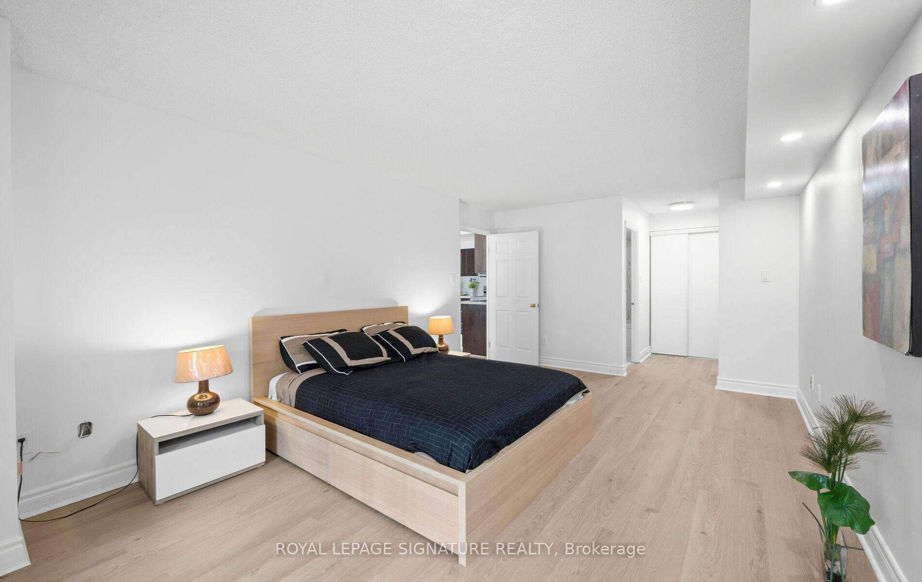 Photo 20 of Unit 202, 175 Cedar Avenue, Richmond Hill, Harding — HOMEH