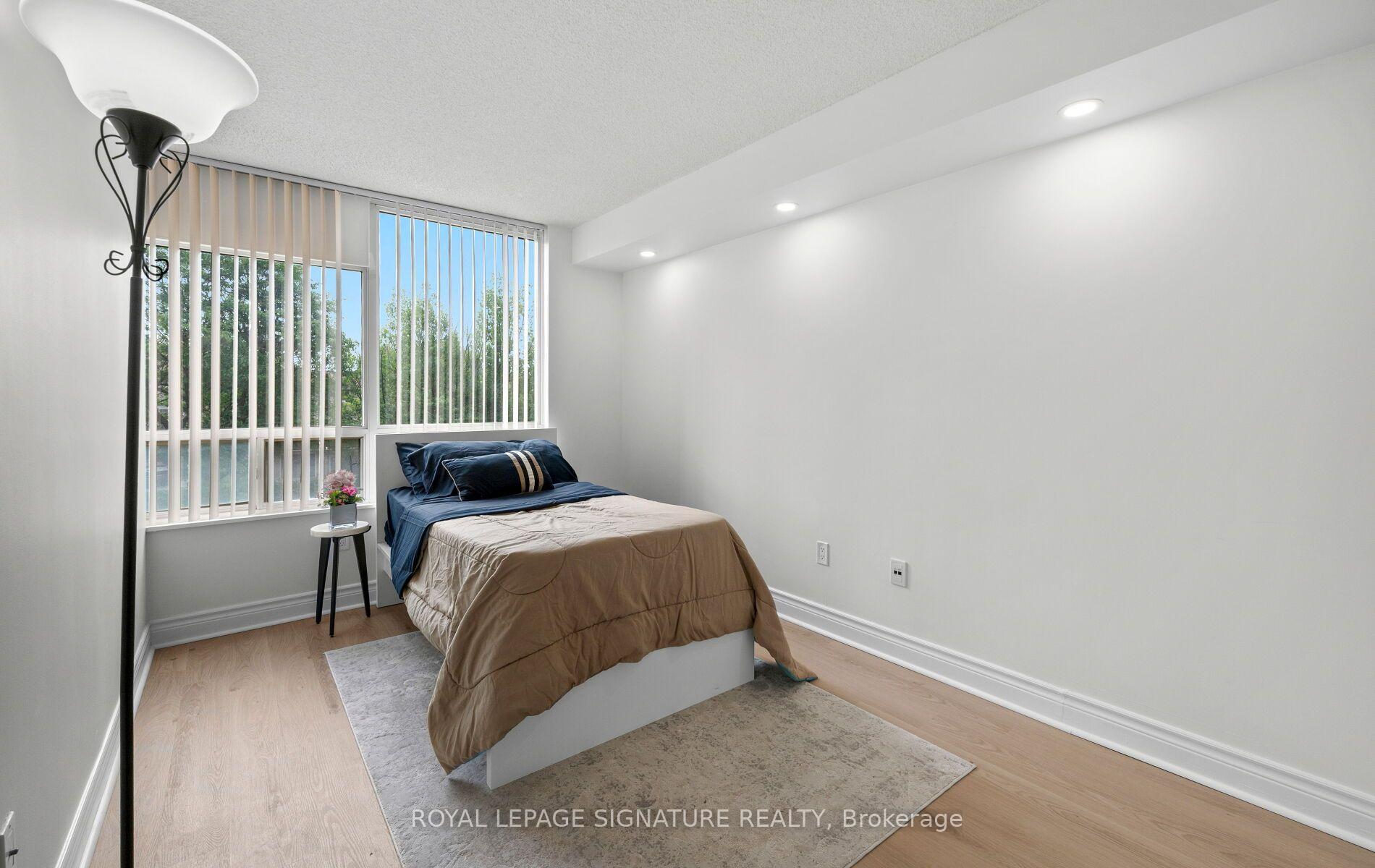 Photo 32 of Unit 202, 175 Cedar Avenue, Richmond Hill, Harding — HOMEH