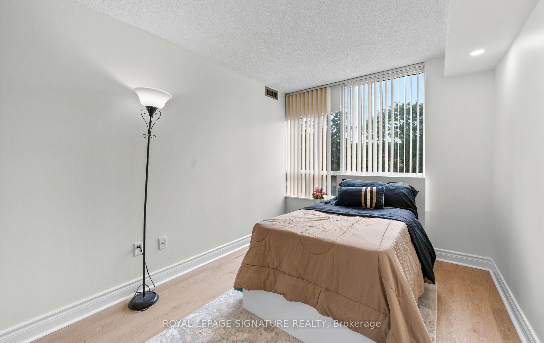 Photo 33 of Unit 202, 175 Cedar Avenue, Richmond Hill, Harding — HOMEH