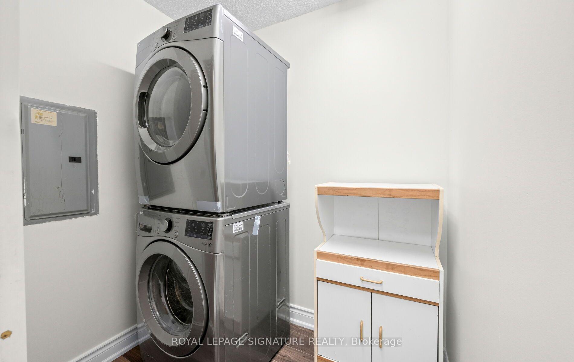 Photo 35 of Unit 202, 175 Cedar Avenue, Richmond Hill, Harding — HOMEH