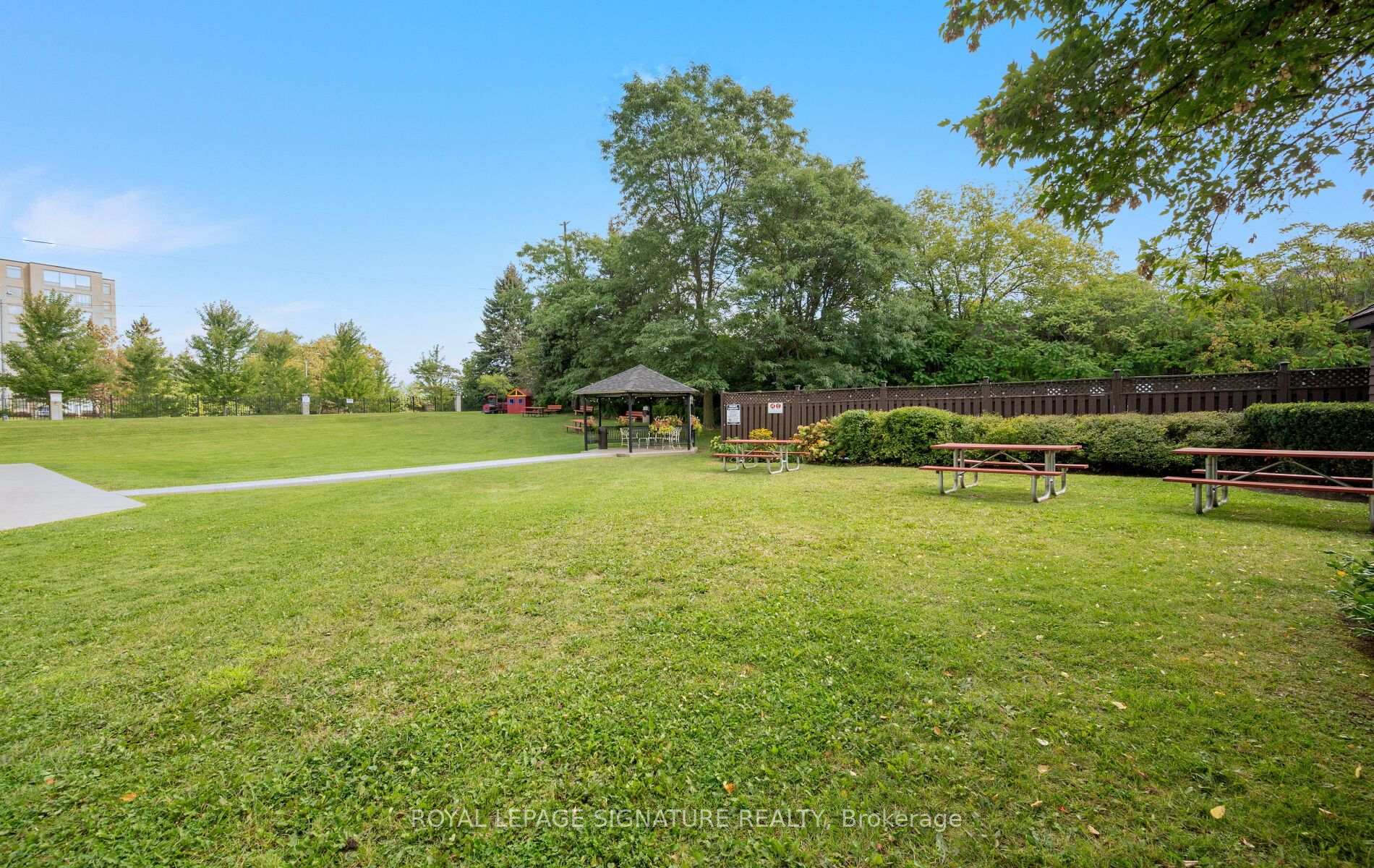 Photo 45 of Unit 202, 175 Cedar Avenue, Richmond Hill, Harding — HOMEH