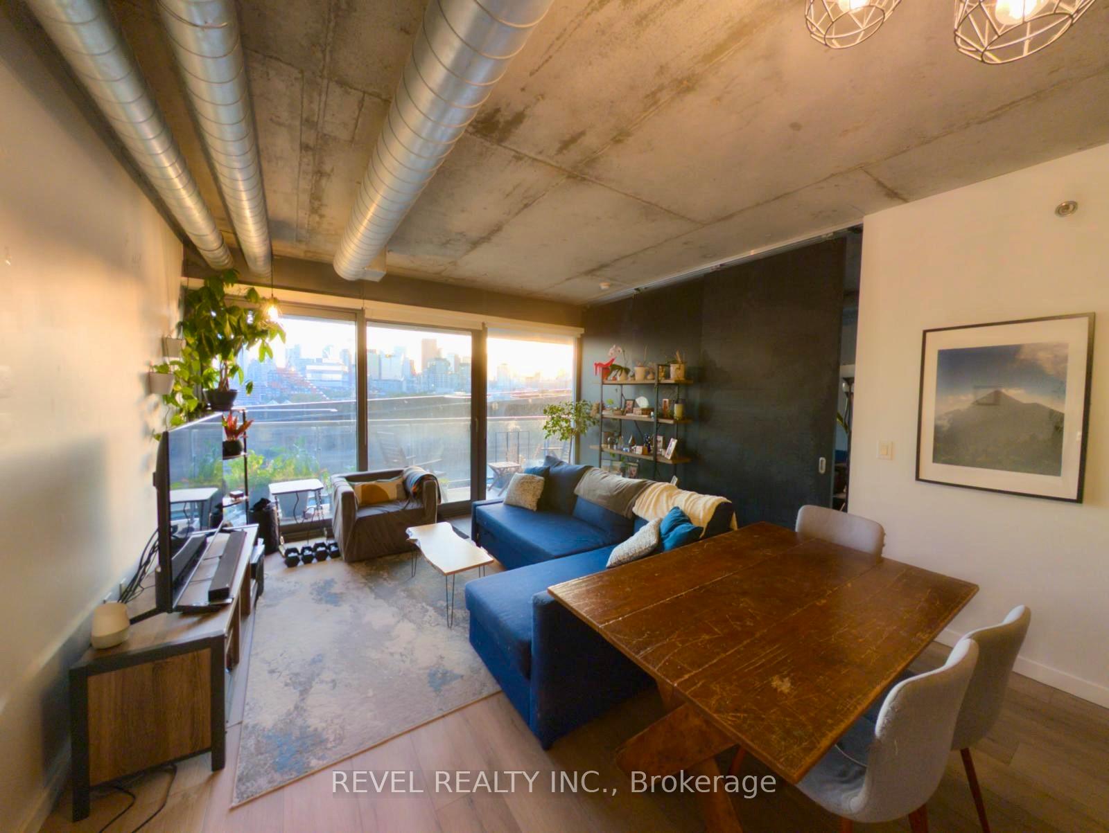 Photo 7 of Unit 809, 32 Trolley Crescent, Toronto, Moss Park — HOMEH