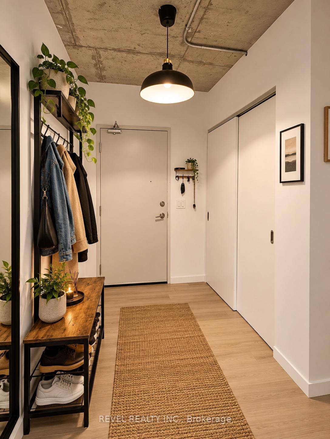 Photo 8 of Unit 809, 32 Trolley Crescent, Toronto, Moss Park — HOMEH