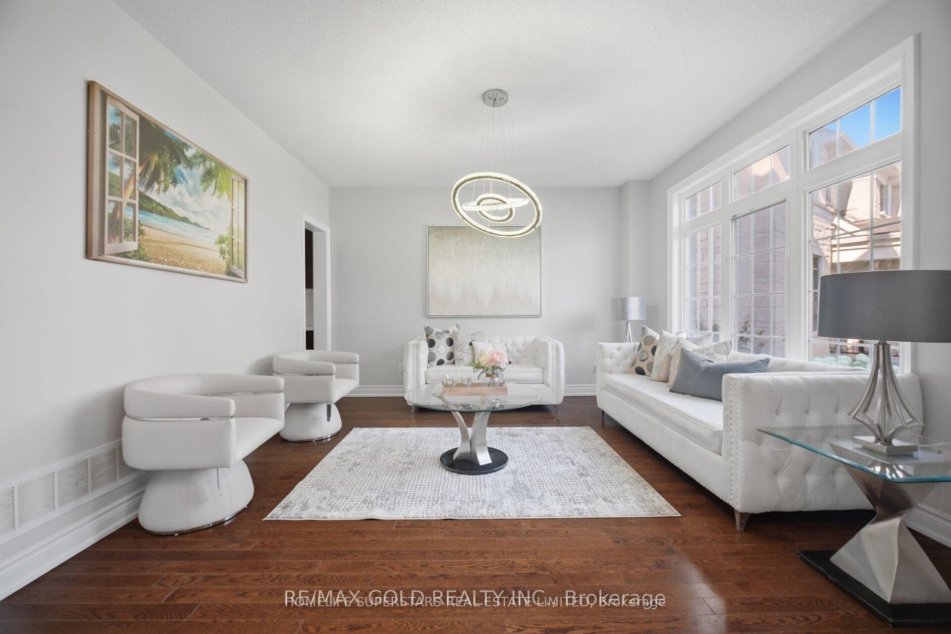 Photo 5 of 14 Ayrshire Court, Brampton, Snelgrove — HOMEH