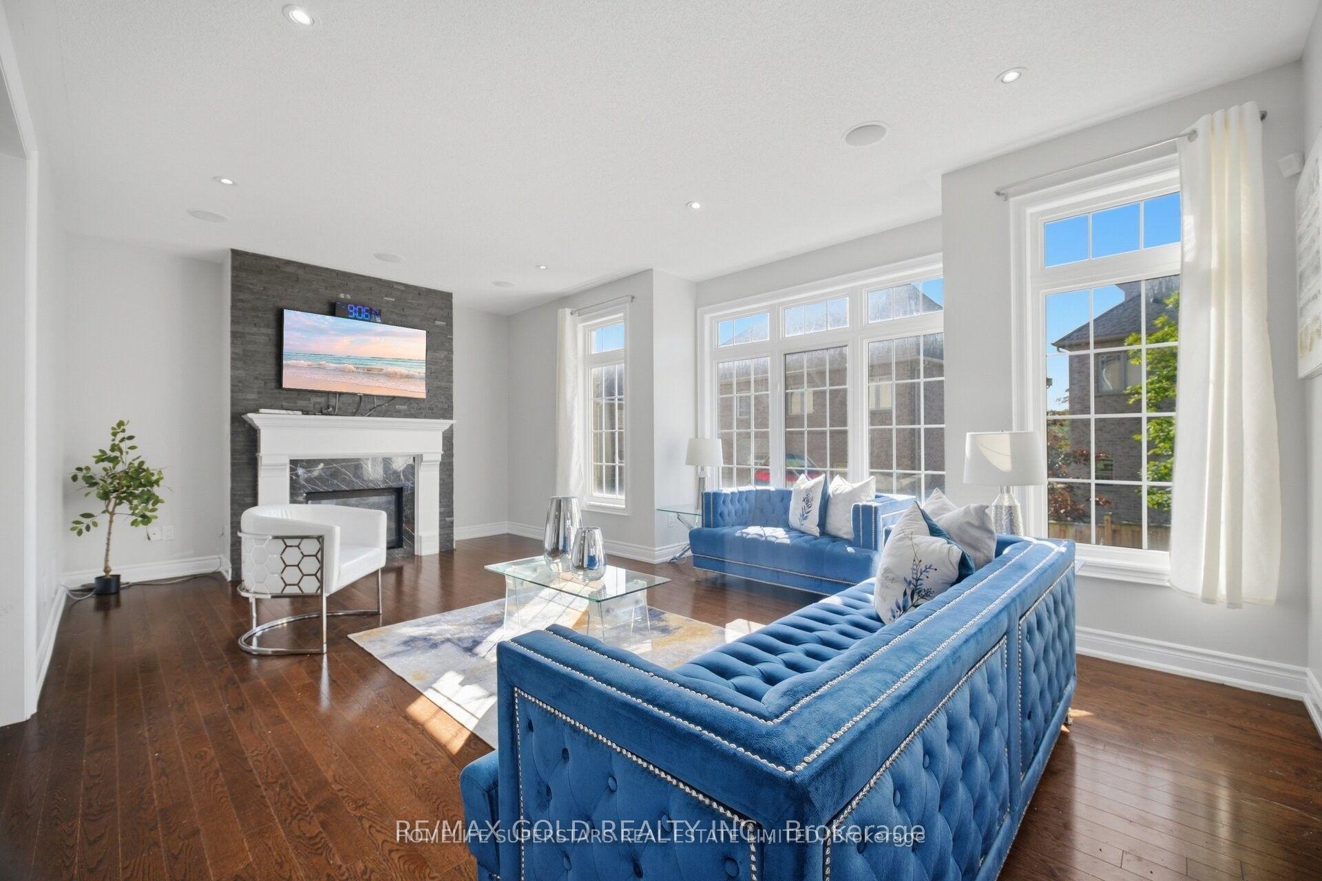 Photo 7 of 14 Ayrshire Court, Brampton, Snelgrove — HOMEH