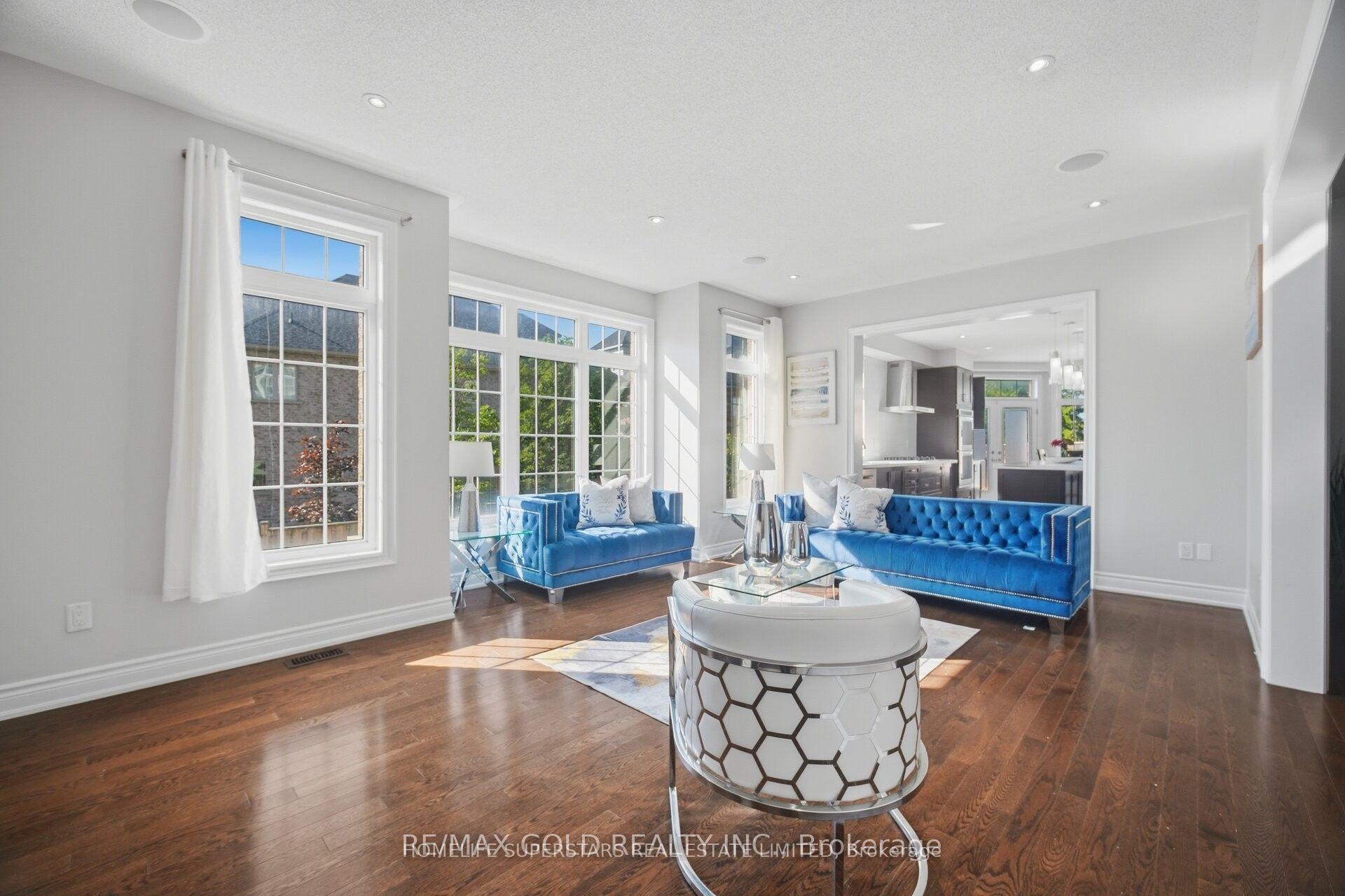 Photo 8 of 14 Ayrshire Court, Brampton, Snelgrove — HOMEH