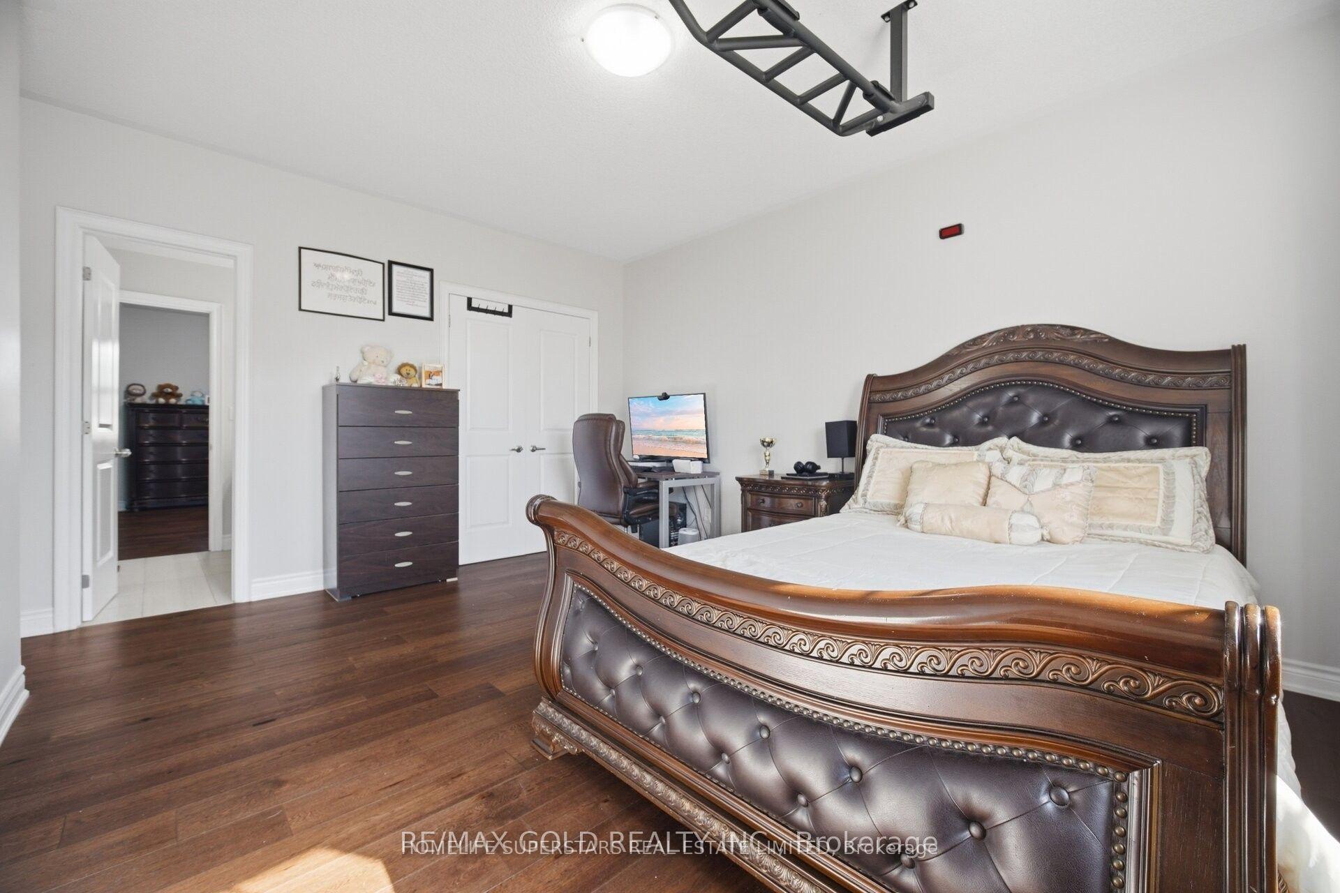 Photo 17 of 14 Ayrshire Court, Brampton, Snelgrove — HOMEH