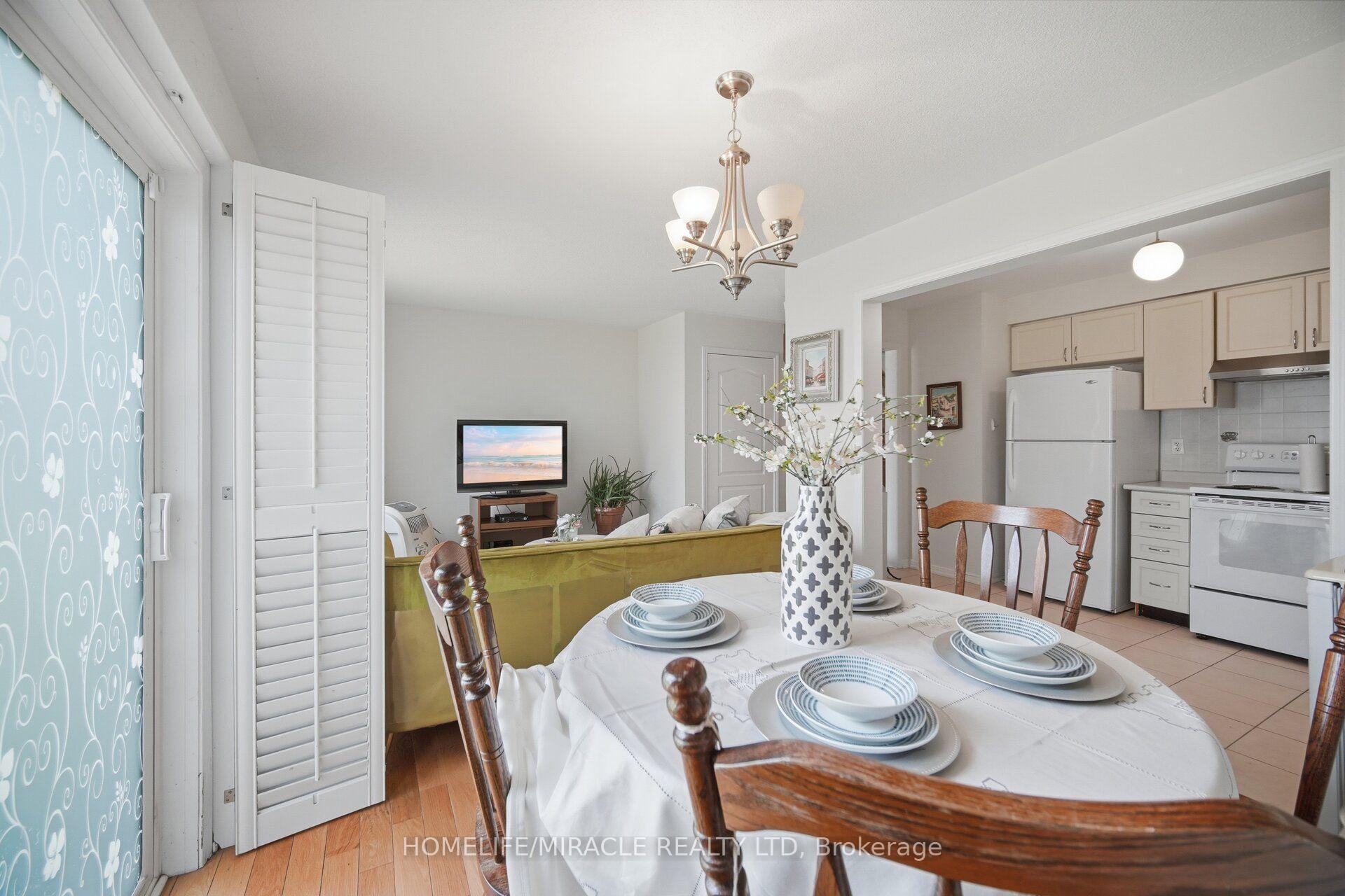 Photo 12 of 6 Barkdale Way, Whitby, Pringle Creek — HOMEH