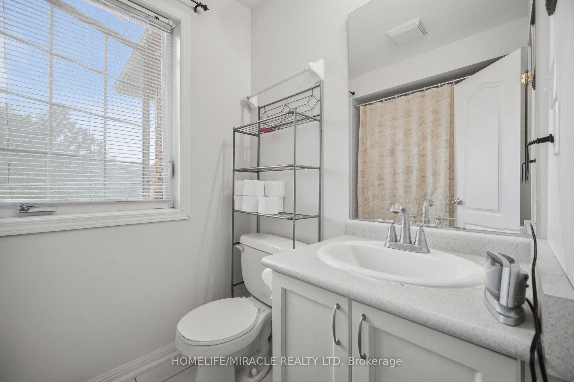 Photo 23 of 6 Barkdale Way, Whitby, Pringle Creek — HOMEH