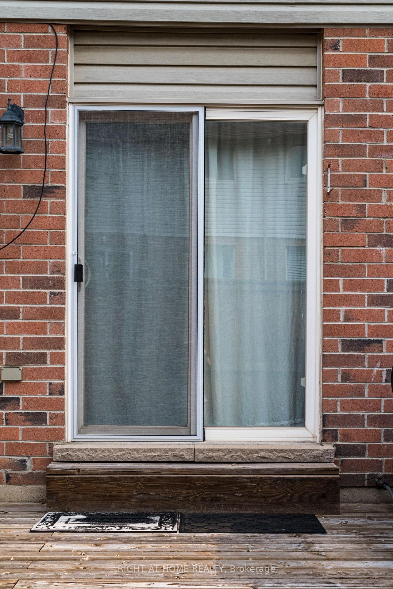 Photo 8 of Unit 11, 39 Pinewoods Drive, Hamilton, Stoney Creek Mountain — HOMEH