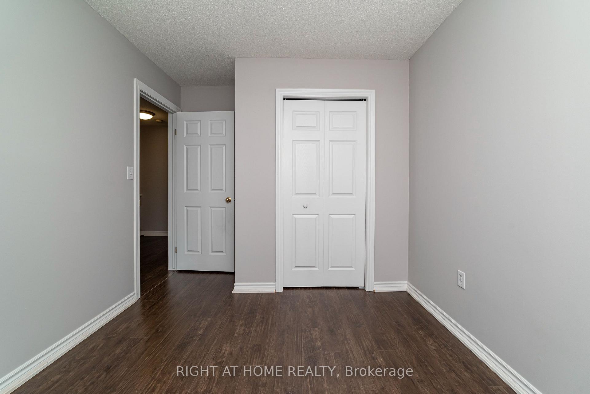 Photo 26 of Unit 11, 39 Pinewoods Drive, Hamilton, Stoney Creek Mountain — HOMEH