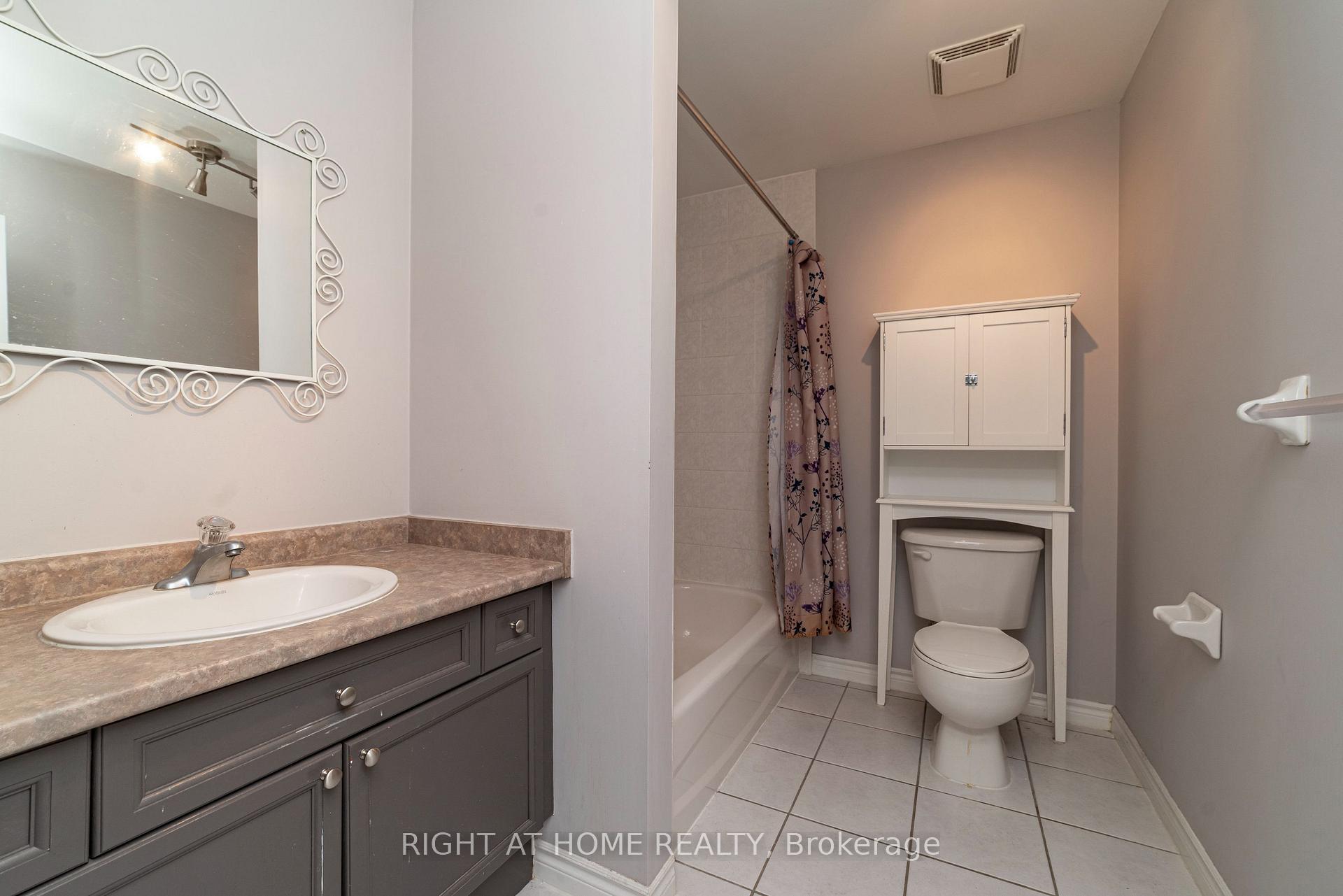 Photo 29 of Unit 11, 39 Pinewoods Drive, Hamilton, Stoney Creek Mountain — HOMEH