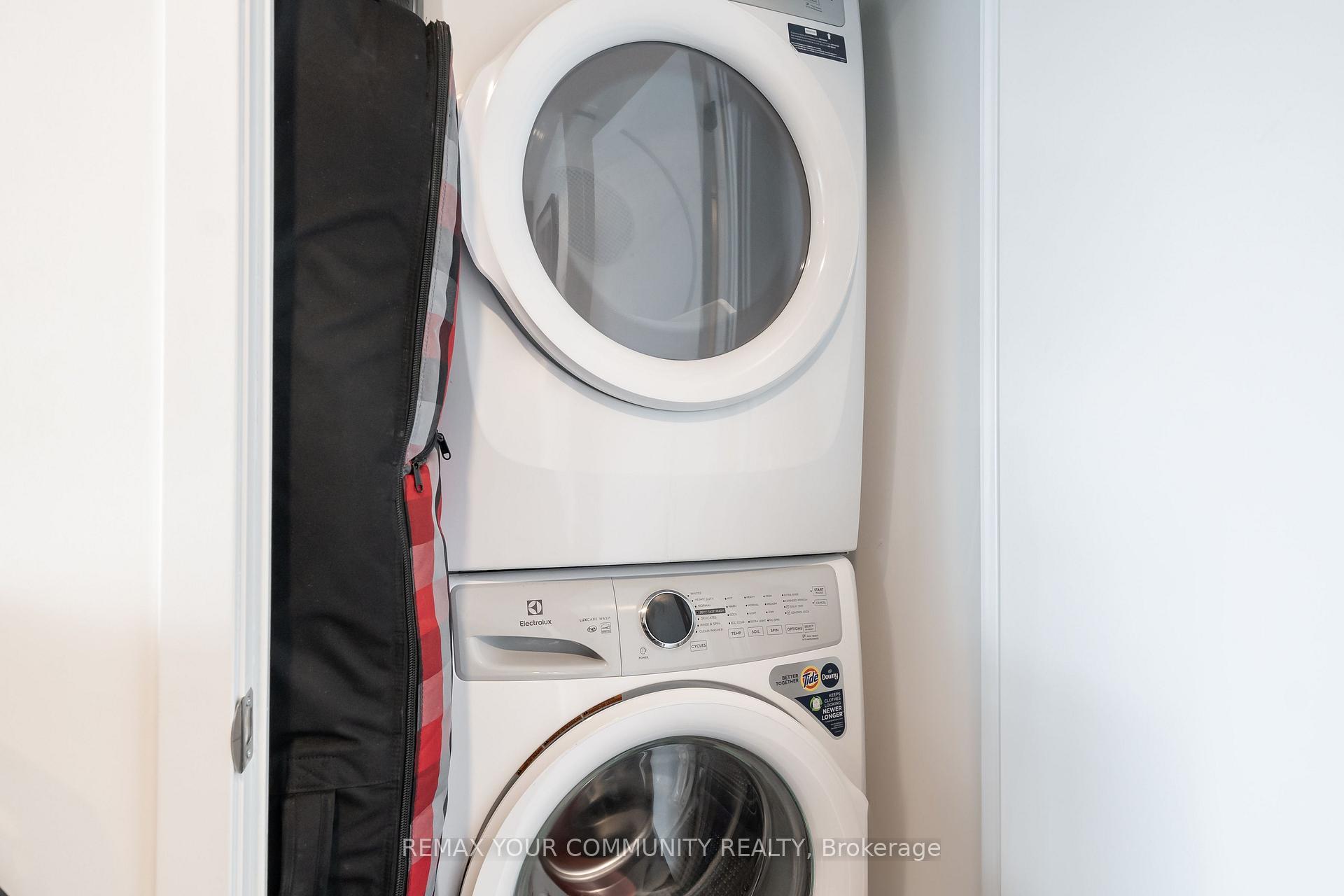Photo 5 of Unit 310, 57 Brock Avenue, Toronto, Roncesvalles — HOMEH