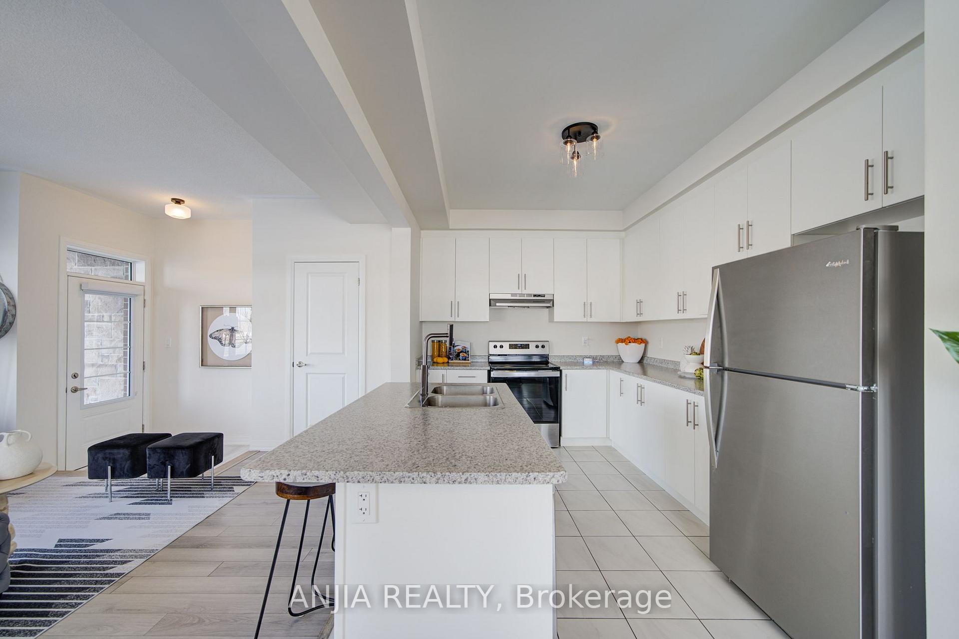 Photo 10 of 111 Carneros Way, Markham, Cedar Grove — HOMEH