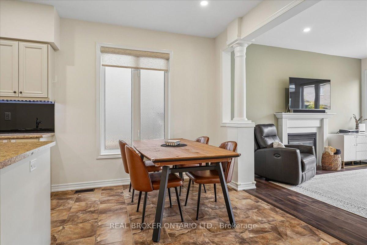 Photo 10 of 90 Erskine Drive, Clarington, Newcastle — HOMEH