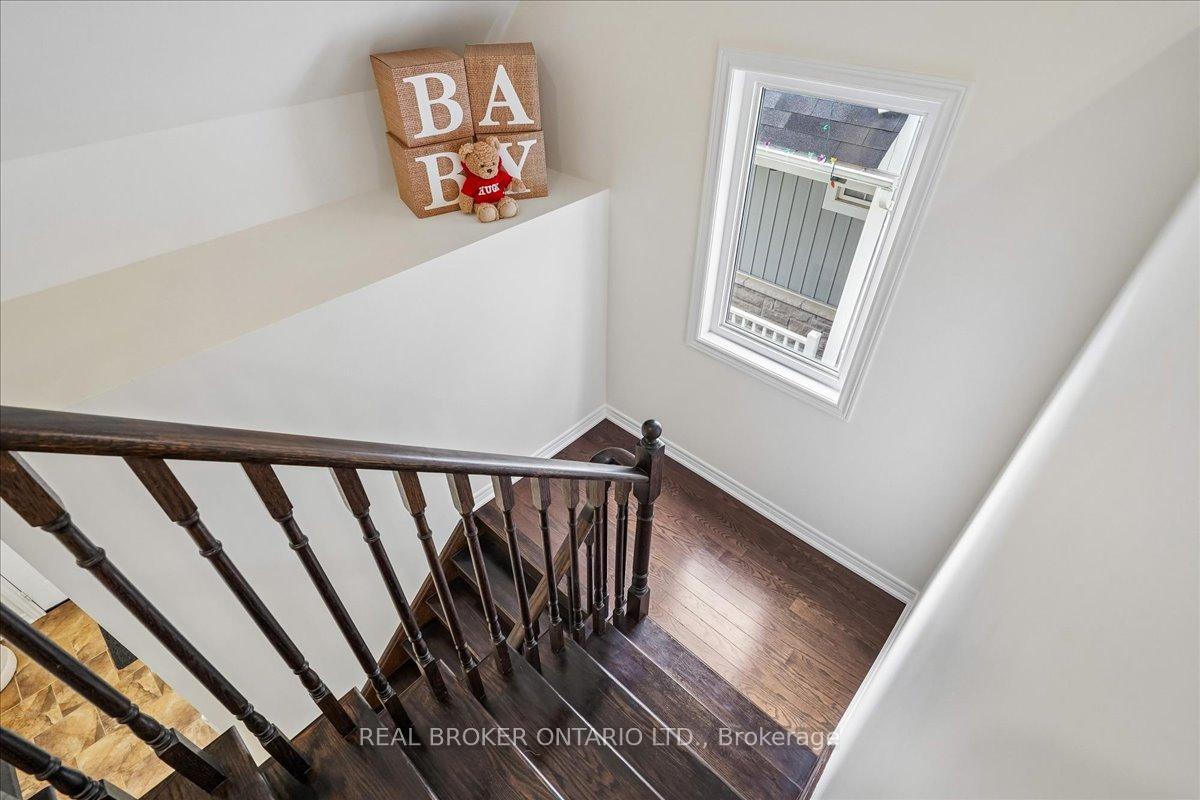 Photo 17 of 90 Erskine Drive, Clarington, Newcastle — HOMEH