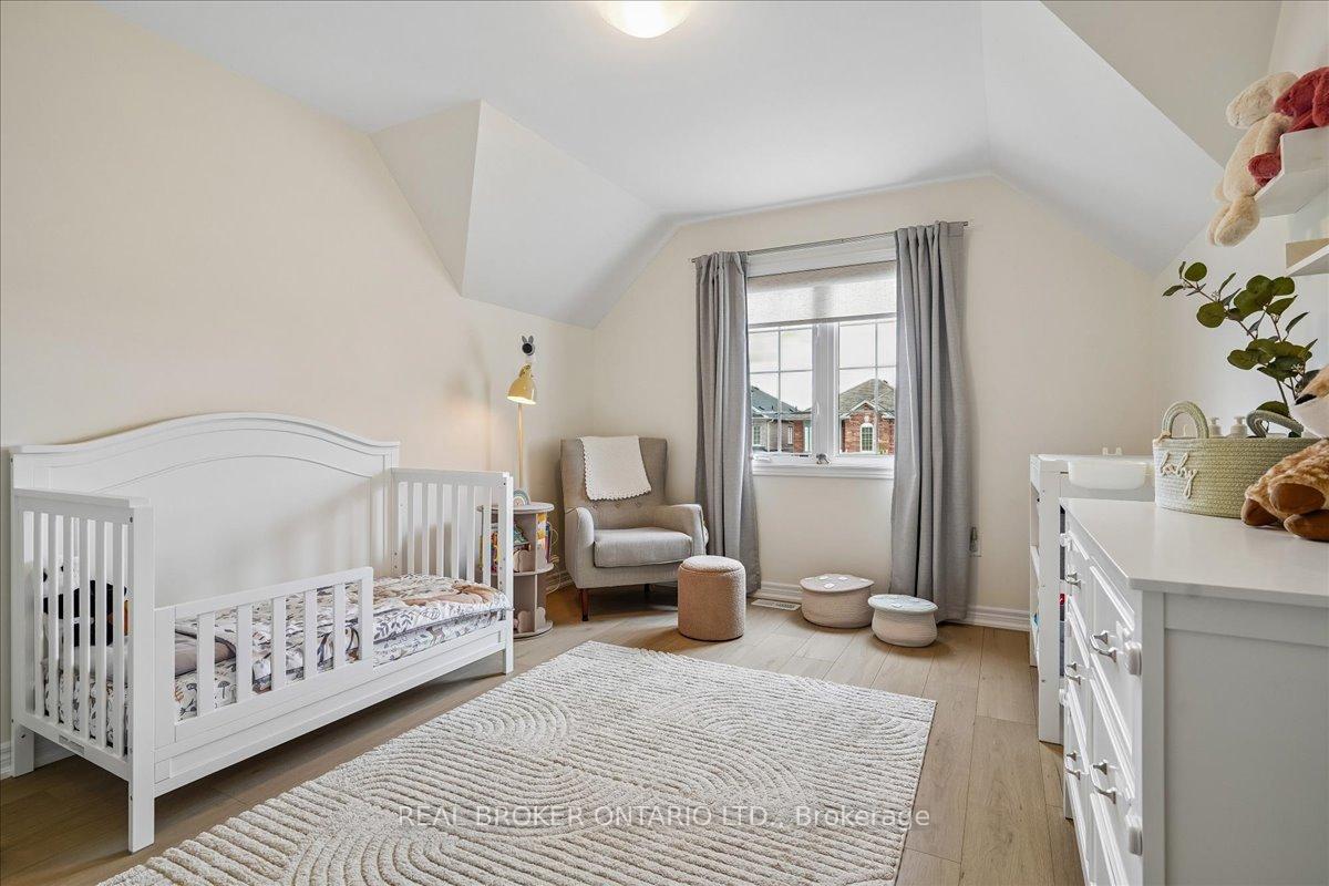 Photo 20 of 90 Erskine Drive, Clarington, Newcastle — HOMEH
