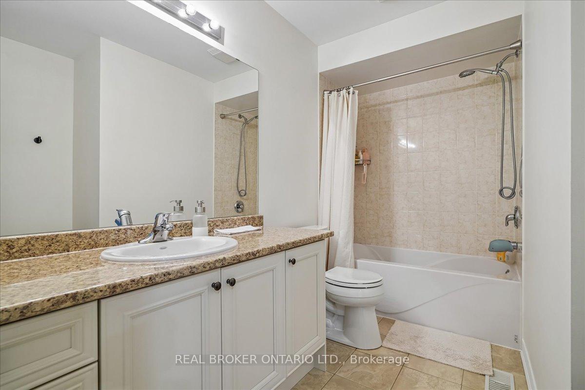 Photo 22 of 90 Erskine Drive, Clarington, Newcastle — HOMEH