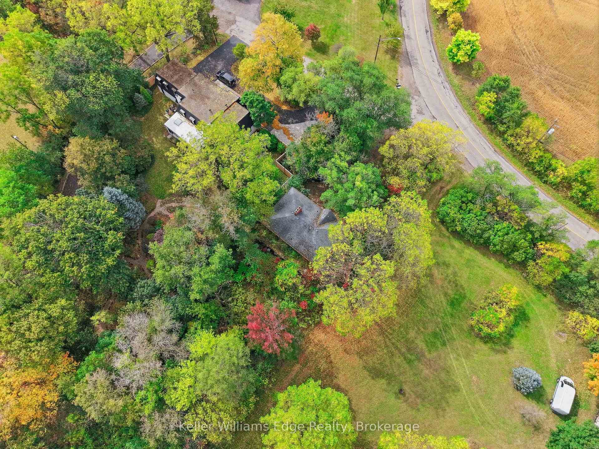 Photo 9 of 402 Rock Chapel Road, Hamilton, Rural Flamborough — HOMEH