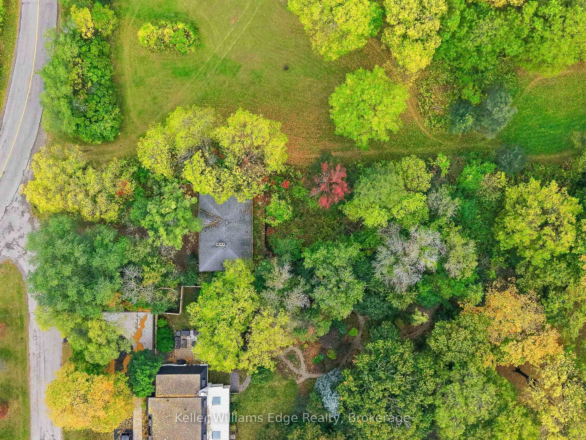 Photo 11 of 402 Rock Chapel Road, Hamilton, Rural Flamborough — HOMEH