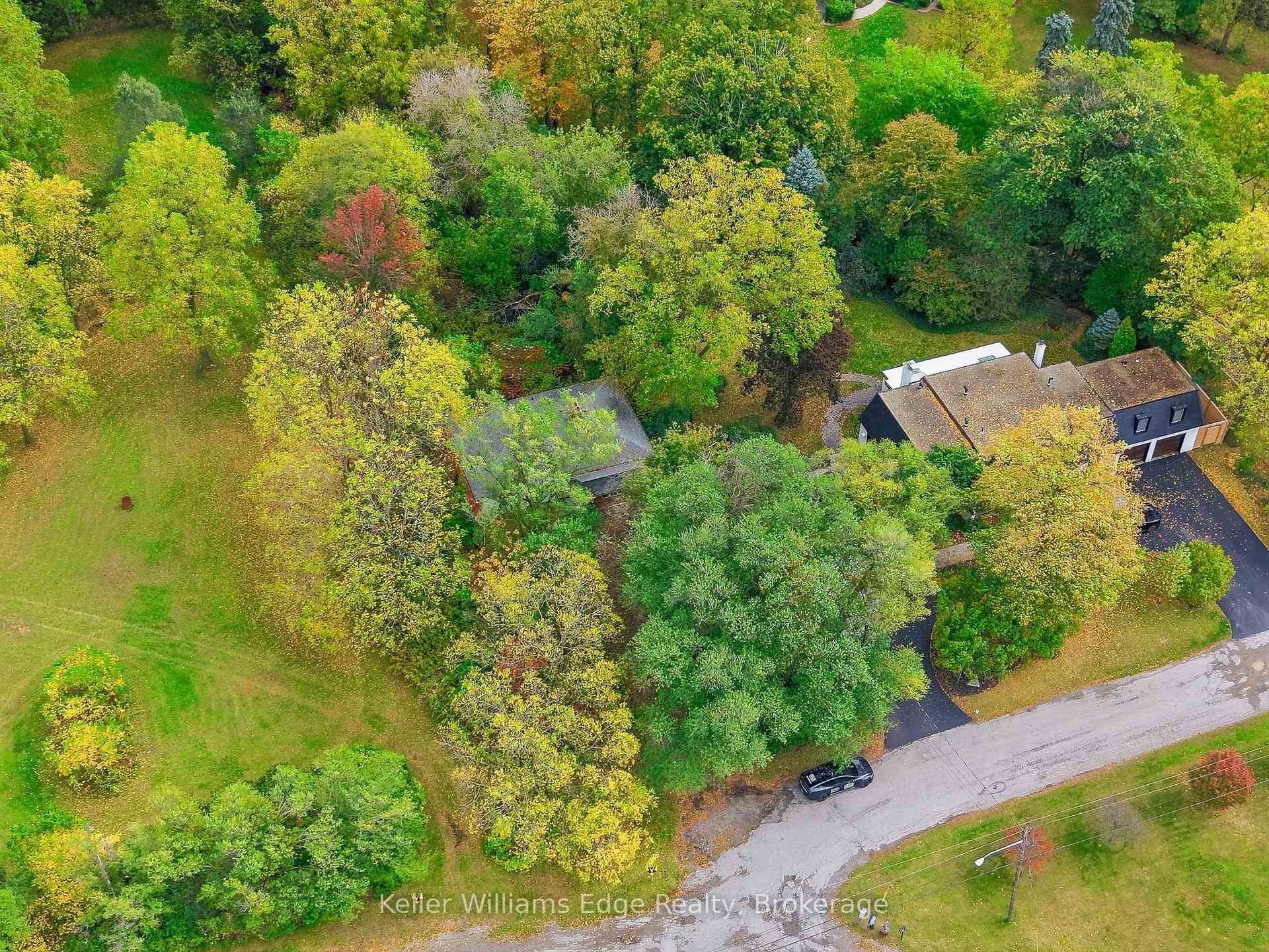 Photo 18 of 402 Rock Chapel Road, Hamilton, Rural Flamborough — HOMEH