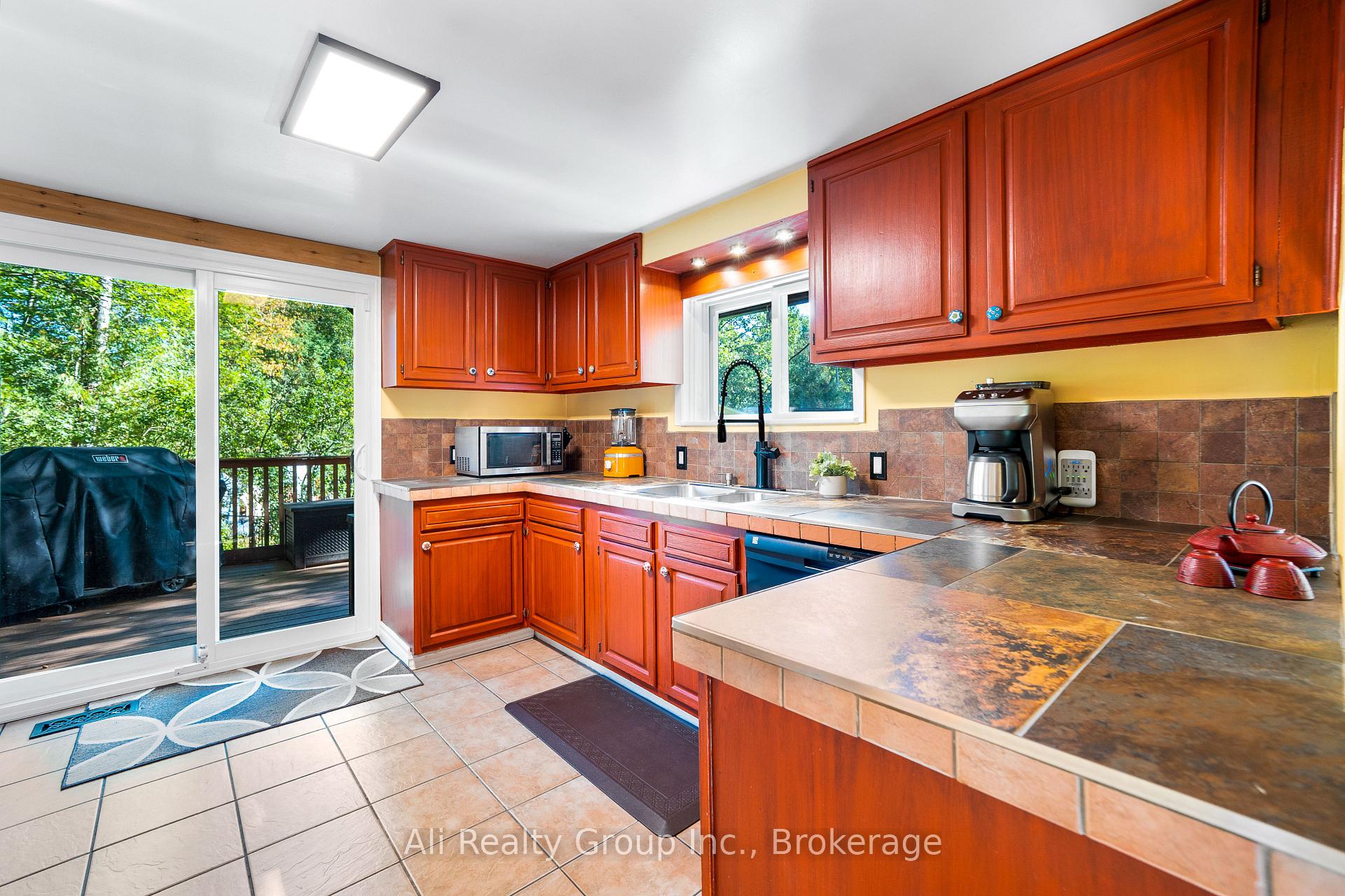 Photo 6 of 190 Woods Road, Ottawa, Constance Bay — HOMEH