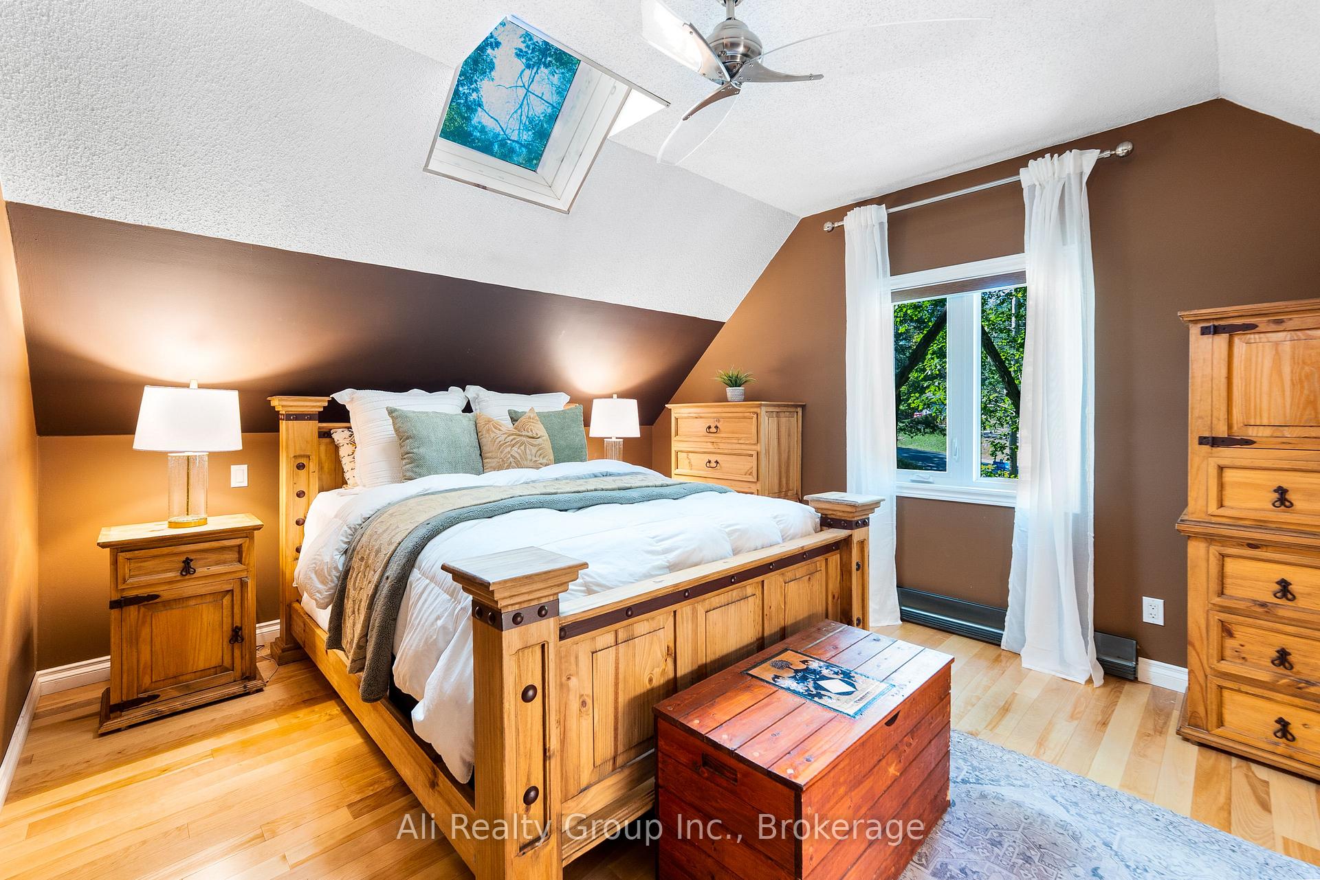 Photo 11 of 190 Woods Road, Ottawa, Constance Bay — HOMEH