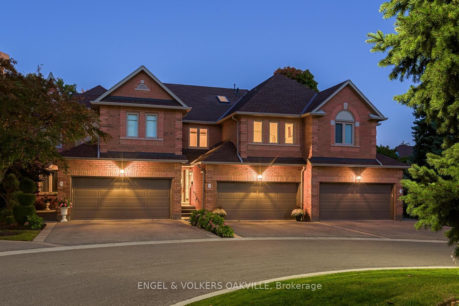 Photo 2 of Unit 18, 1905 Broad Hollow Gate, Mississauga, Erin Mills — HOMEH