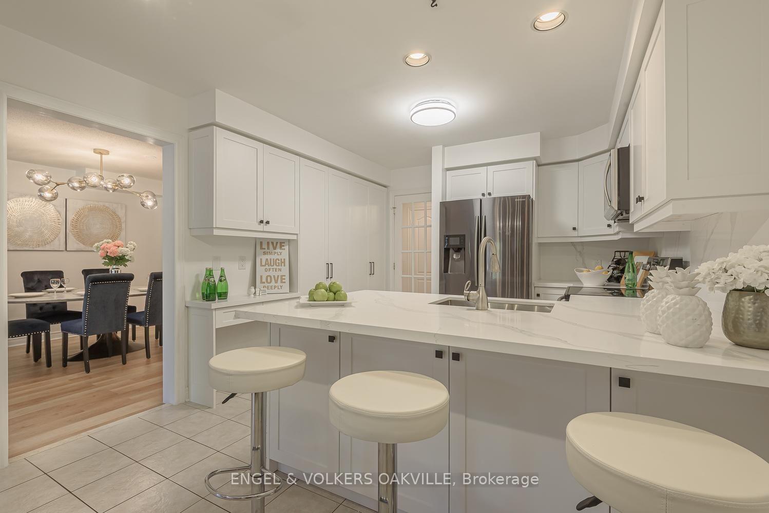 Photo 6 of Unit 18, 1905 Broad Hollow Gate, Mississauga, Erin Mills — HOMEH