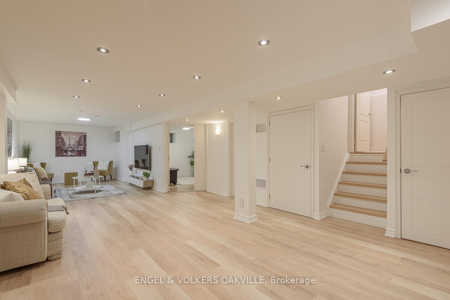 Photo 32 of Unit 18, 1905 Broad Hollow Gate, Mississauga, Erin Mills — HOMEH