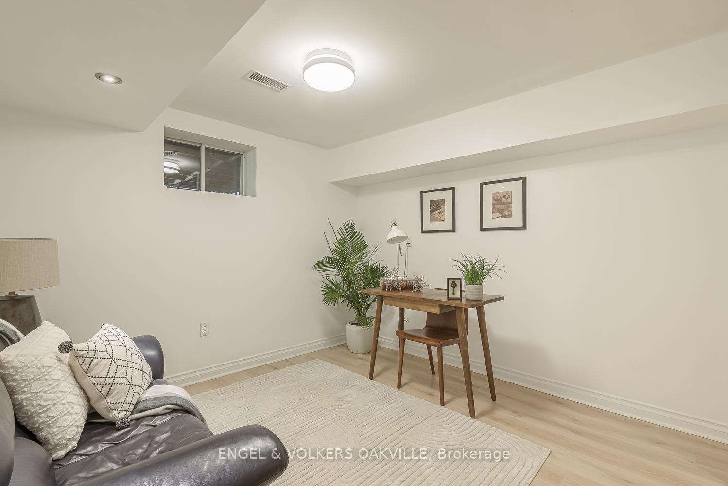 Photo 37 of Unit 18, 1905 Broad Hollow Gate, Mississauga, Erin Mills — HOMEH