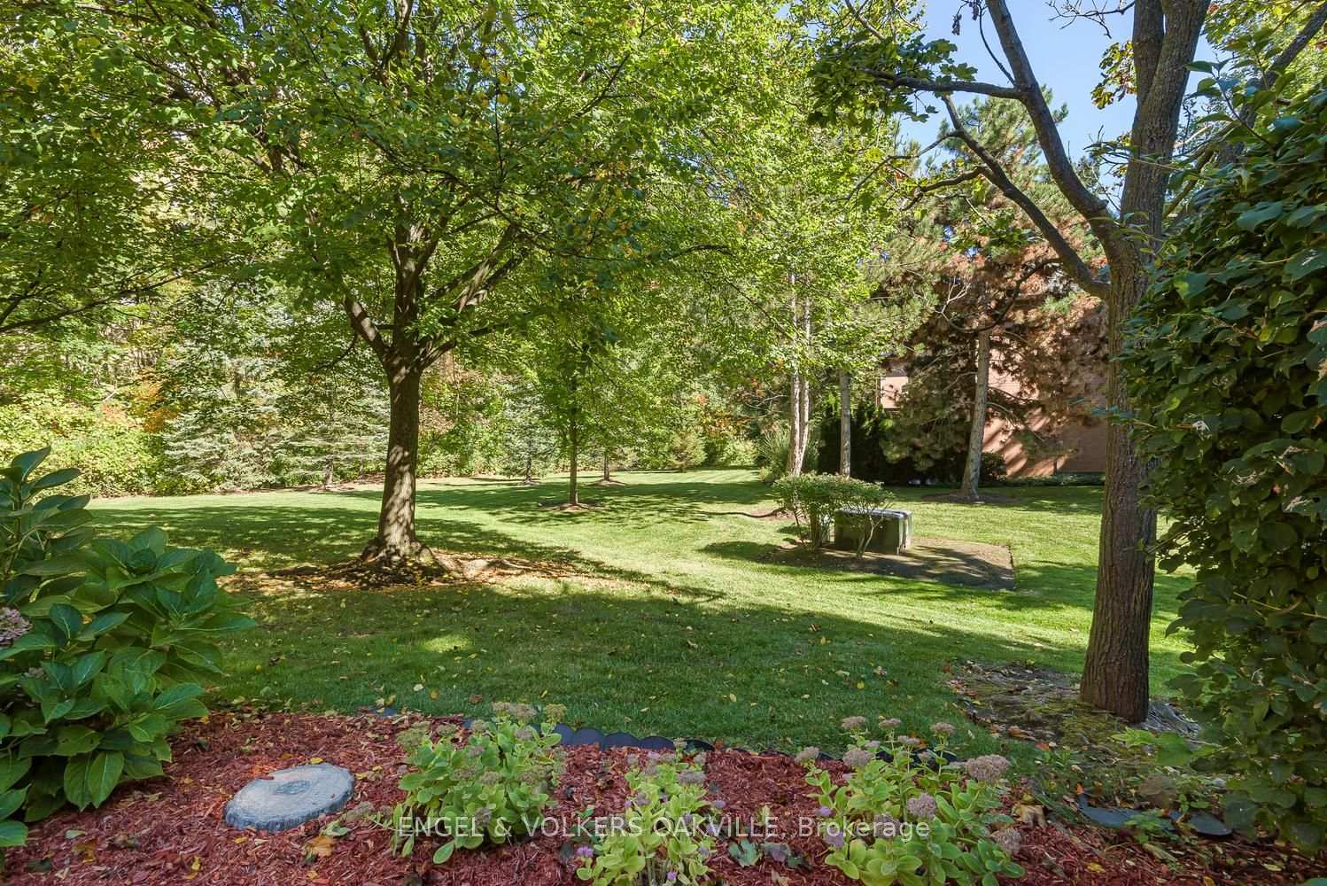 Photo 42 of Unit 18, 1905 Broad Hollow Gate, Mississauga, Erin Mills — HOMEH