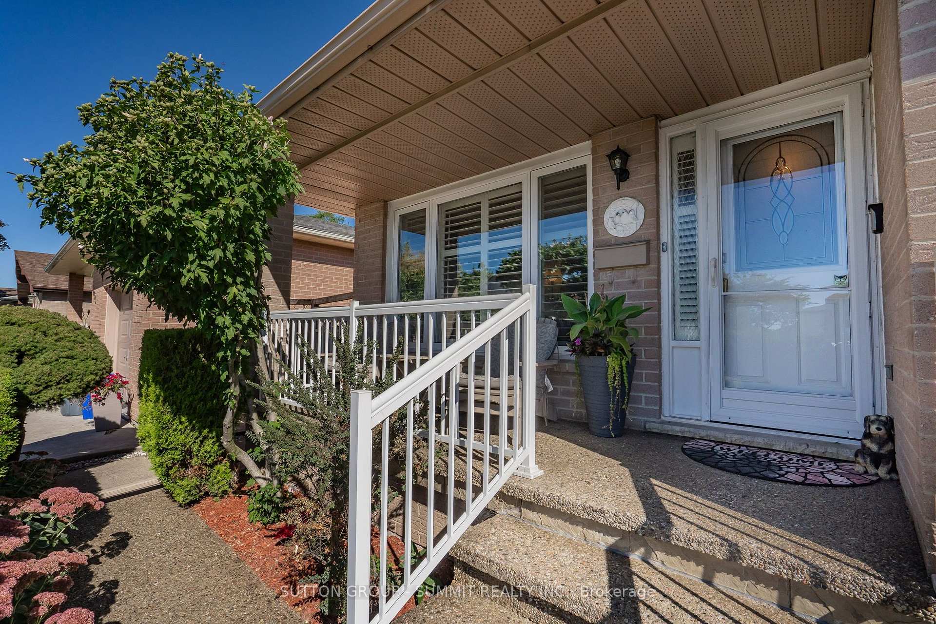 Photo 2 of 437 Eaglewood Drive, Hamilton, Eleanor — HOMEH