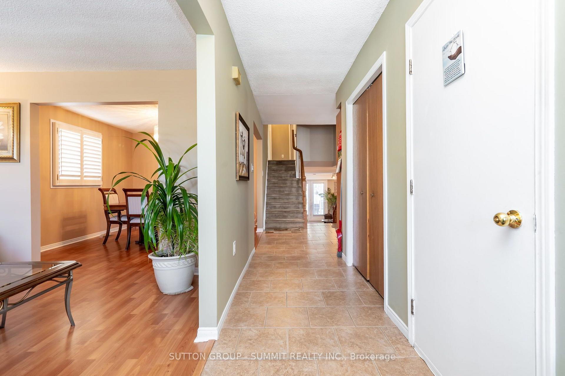 Photo 3 of 437 Eaglewood Drive, Hamilton, Eleanor — HOMEH