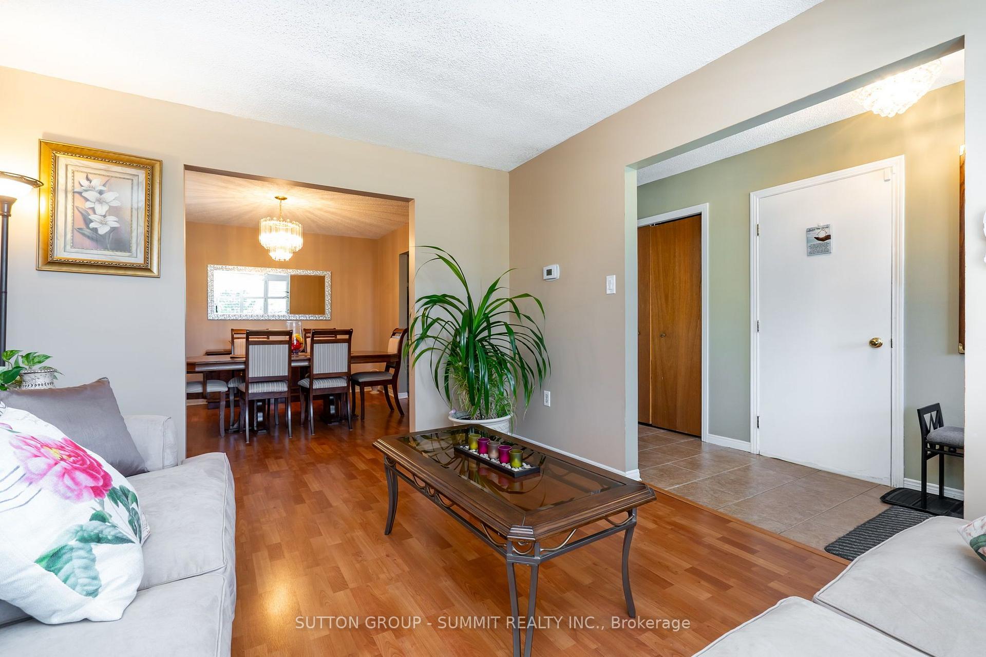 Photo 6 of 437 Eaglewood Drive, Hamilton, Eleanor — HOMEH